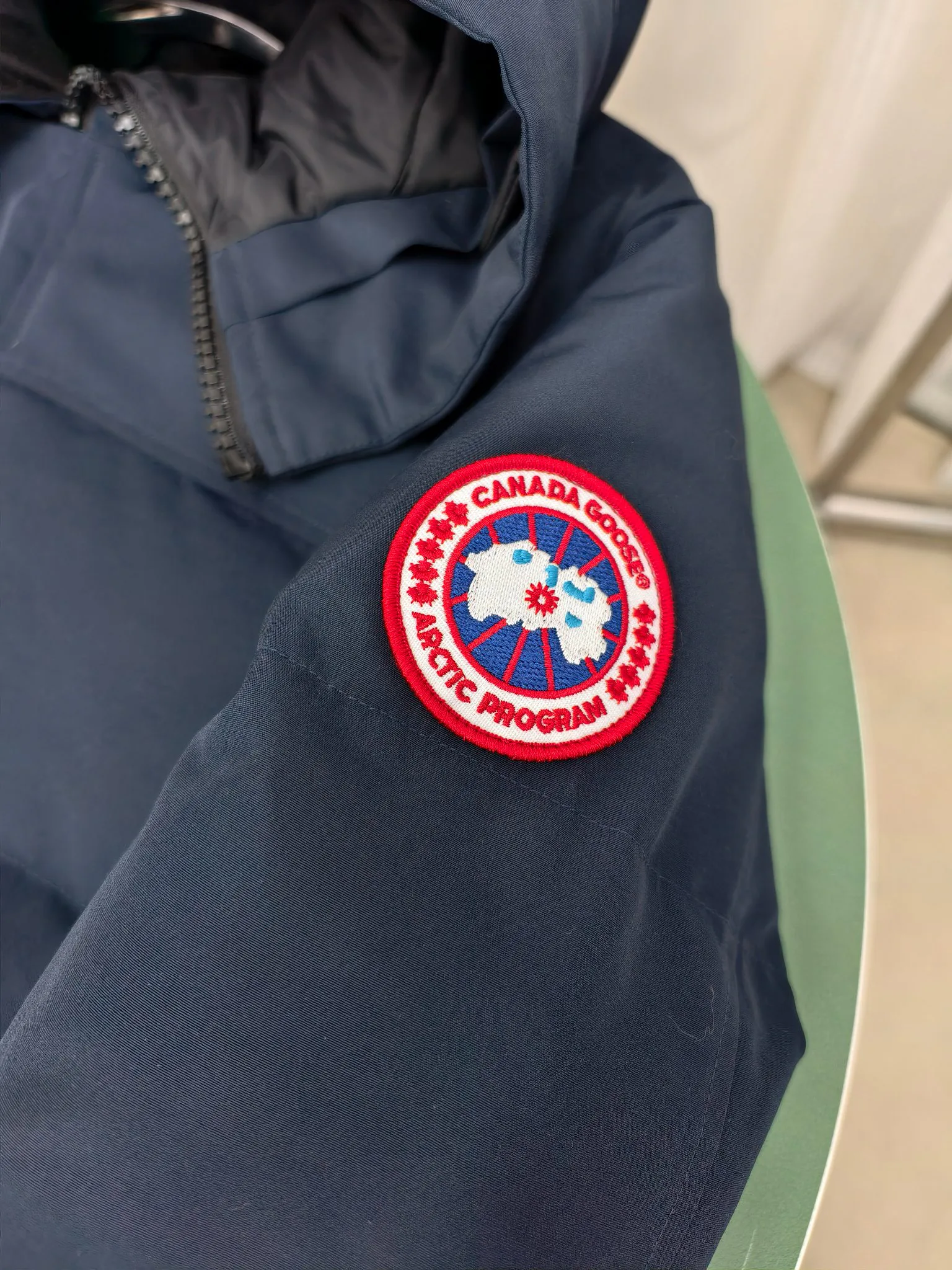 Куртки И Пуховики Женские Canada Goose 2162151
