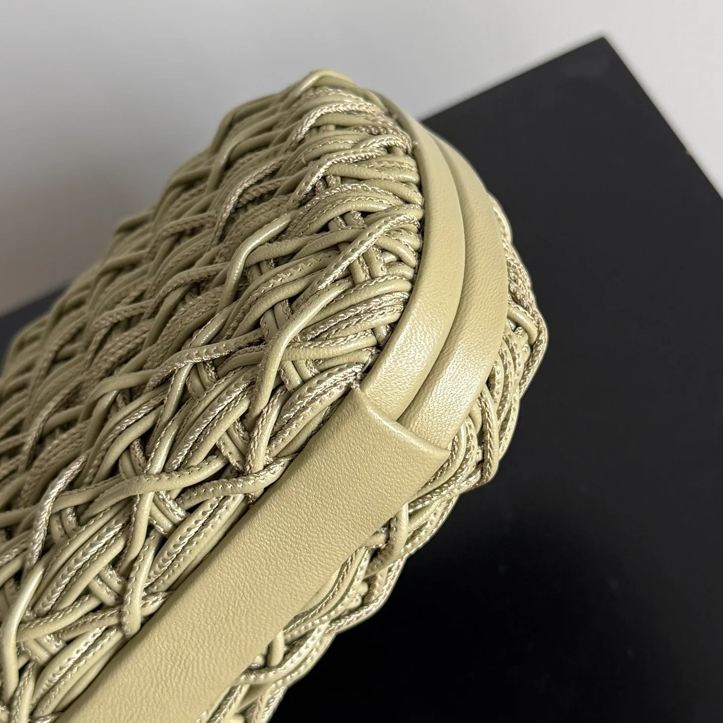 Клатчи Женские Bottega Veneta 18849365