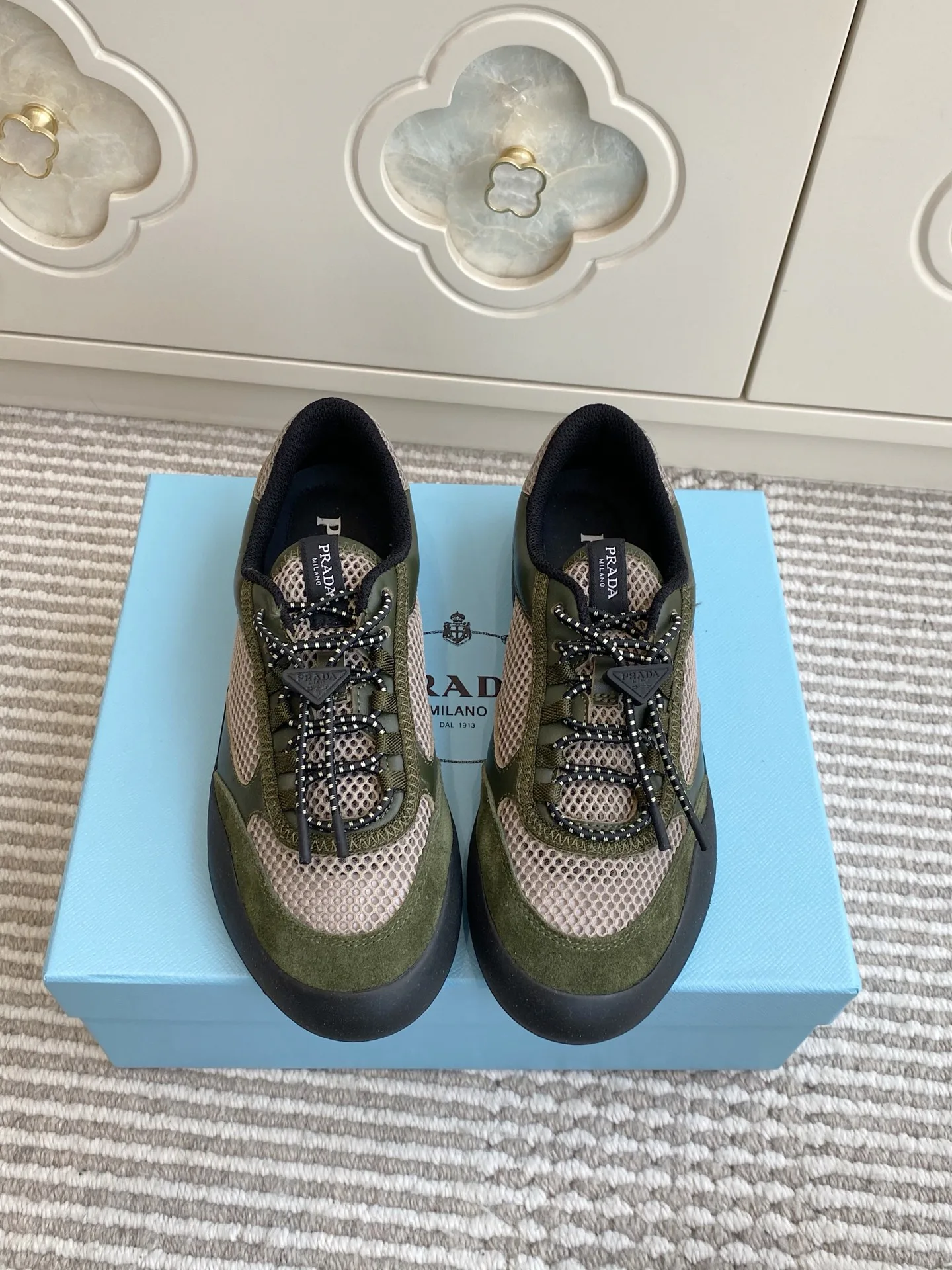 Кроссовки Женские Prada 13239501