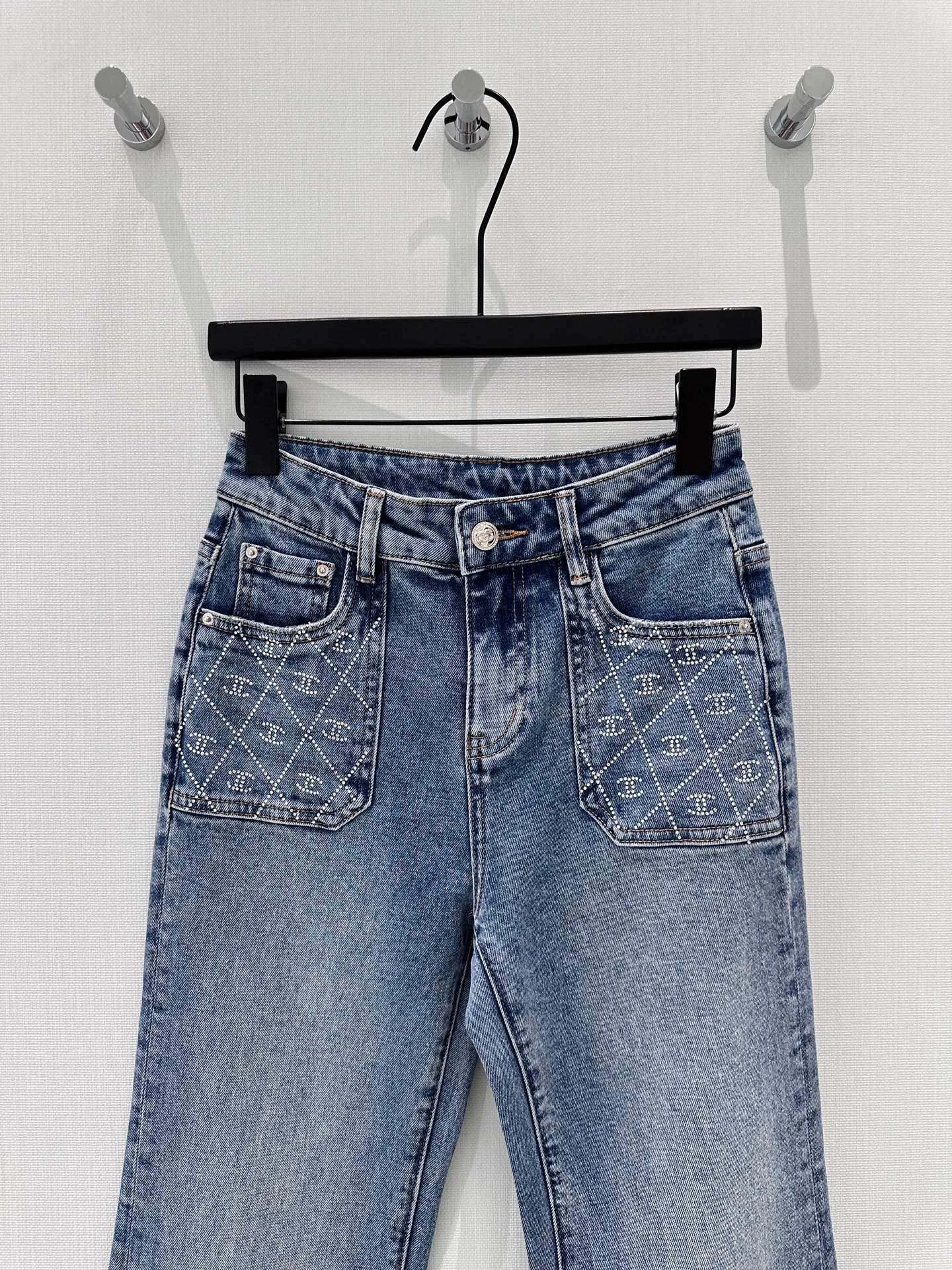 Джинсы Женские Chanel 10049337