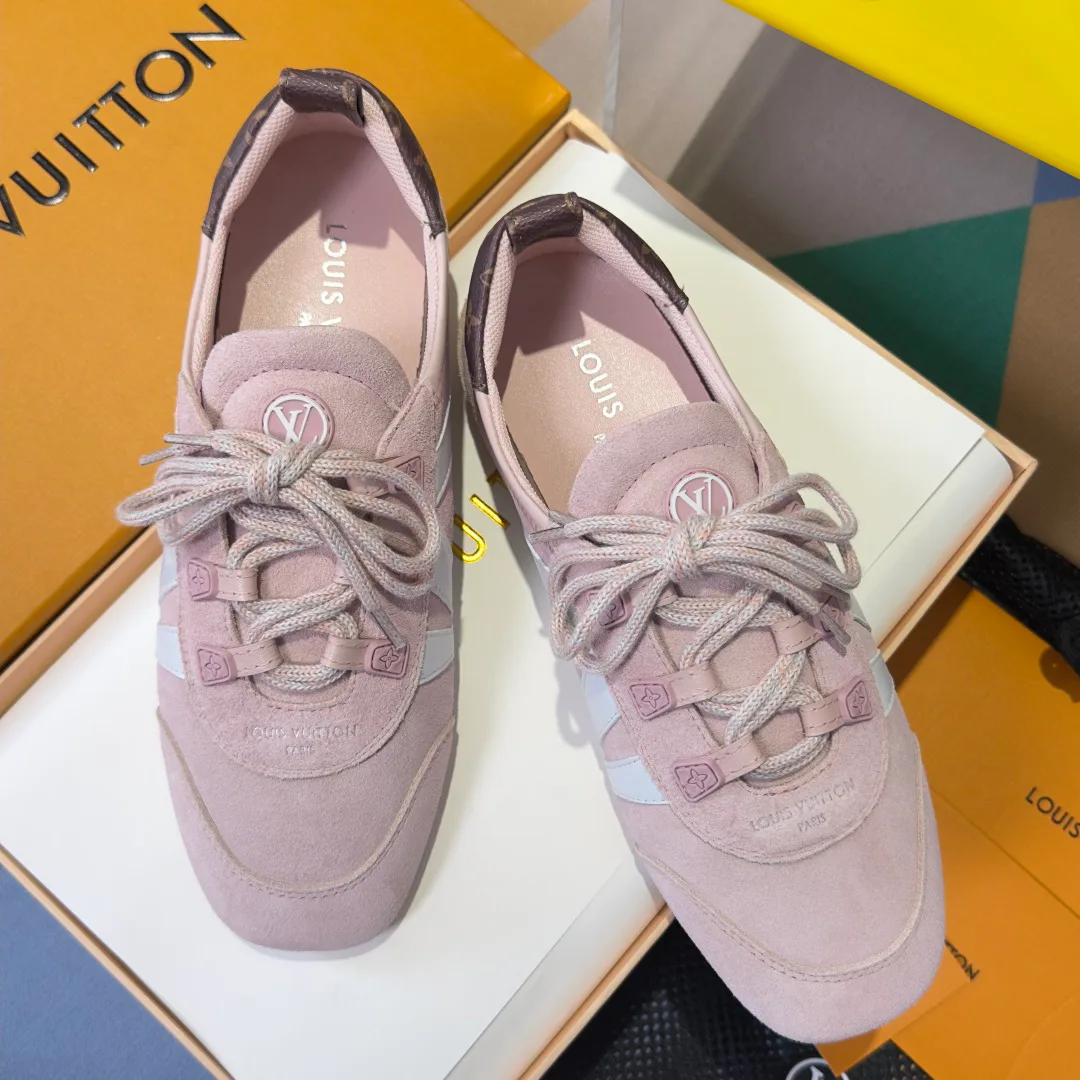 Кроссовки Женские Louis Vuitton 17780687