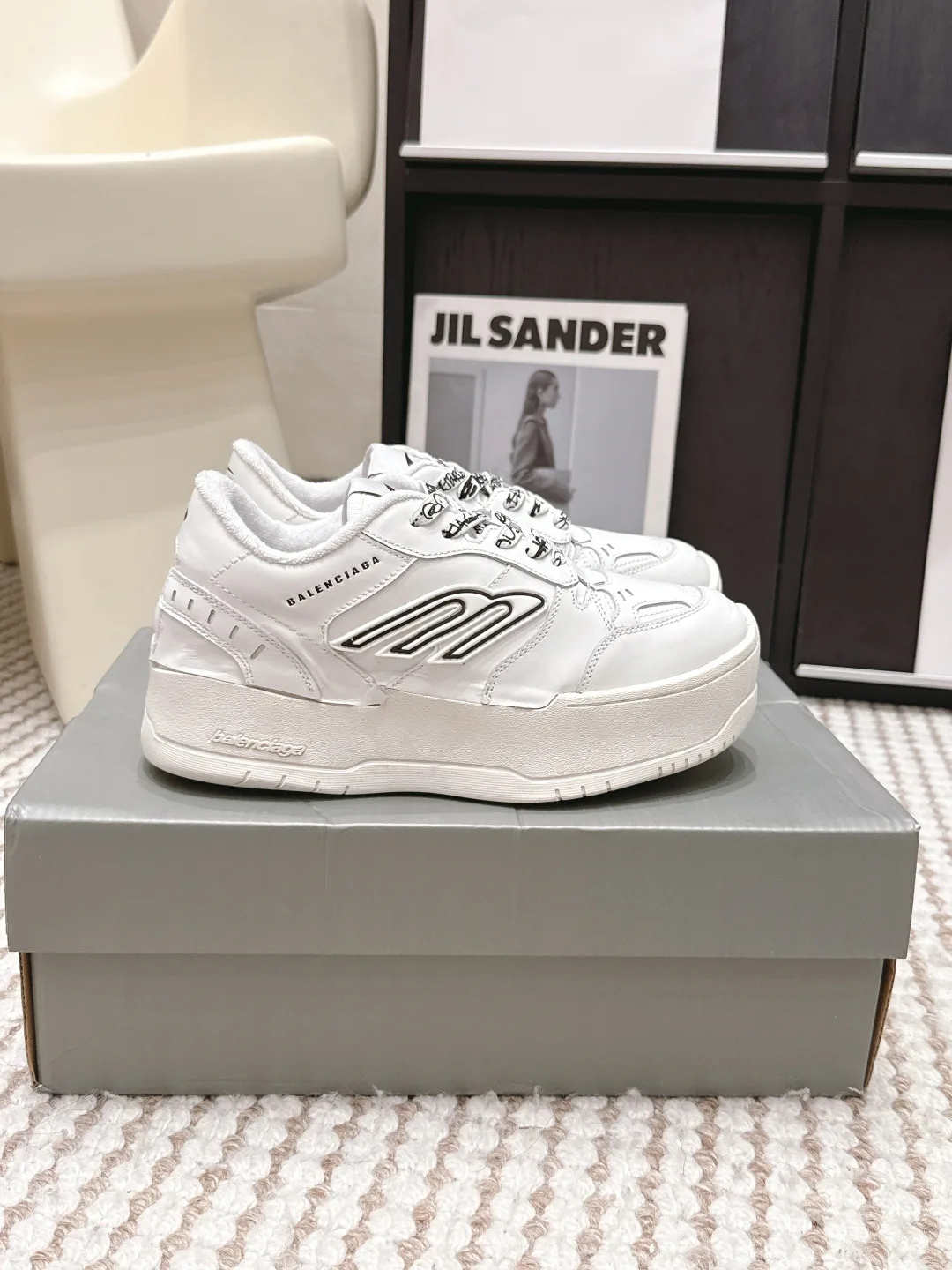 Кроссовки Женские Balenciaga 13555217