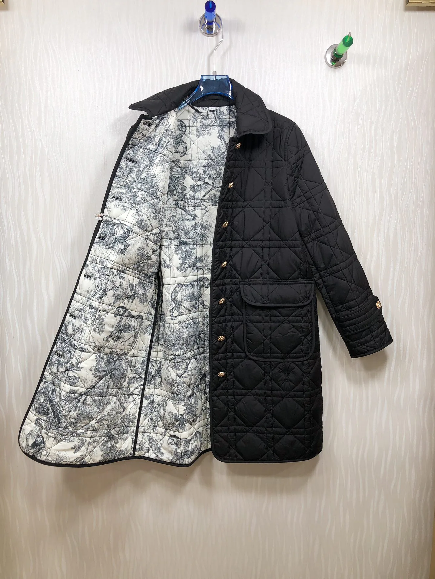 Куртки И Пуховики Женские Christian Dior 10248629