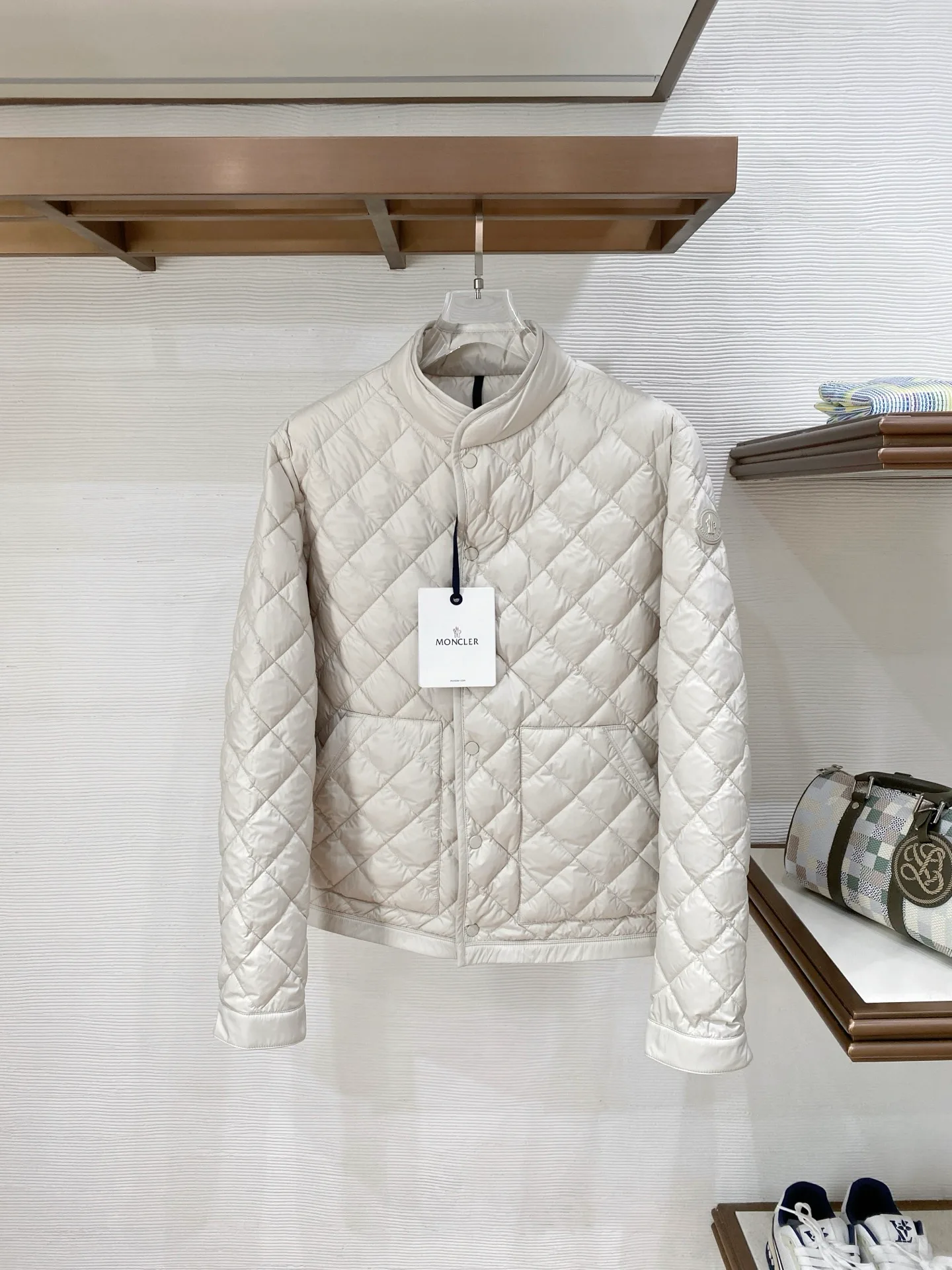 Куртки И Пуховики Женские Moncler 1749859