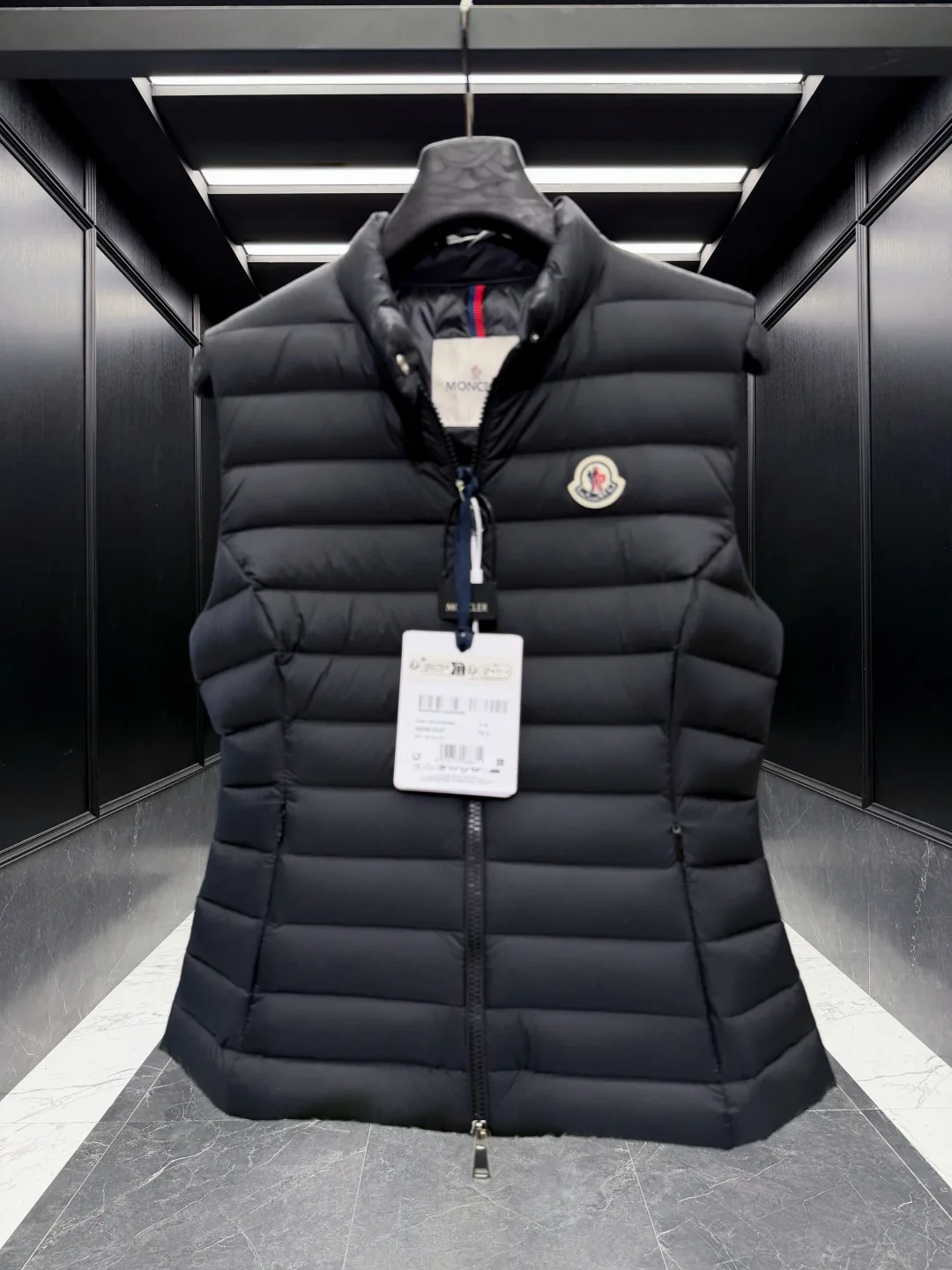Жилеты Женские Moncler 18989616