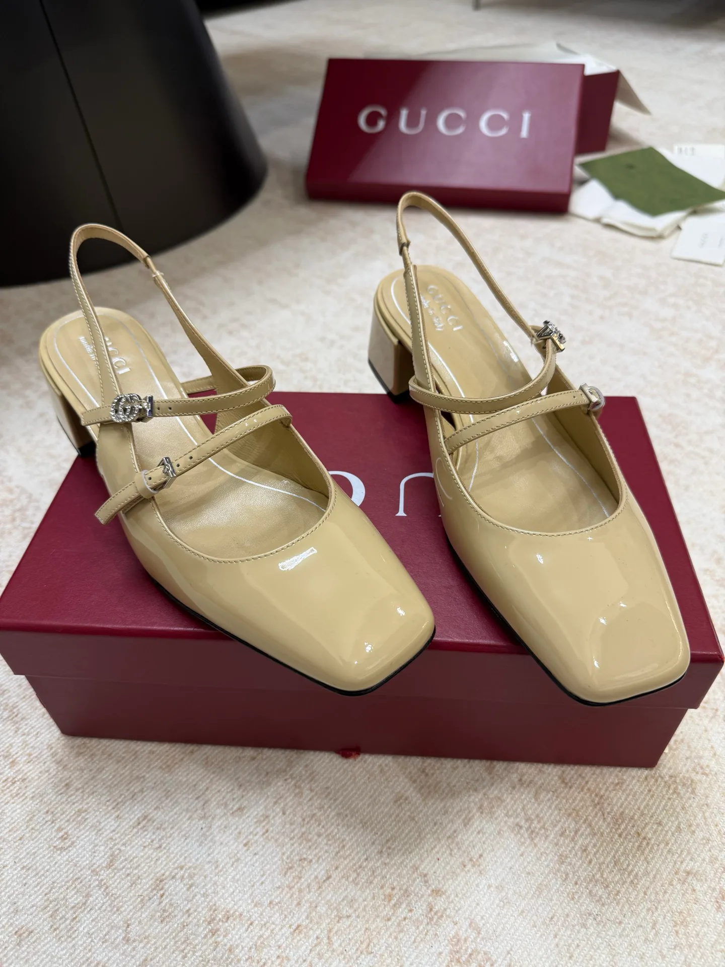 Босоножки Женские Gucci 10407989