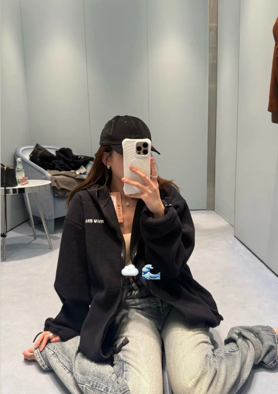 Куртки И Пуховики Женские Miu Miu 18403515