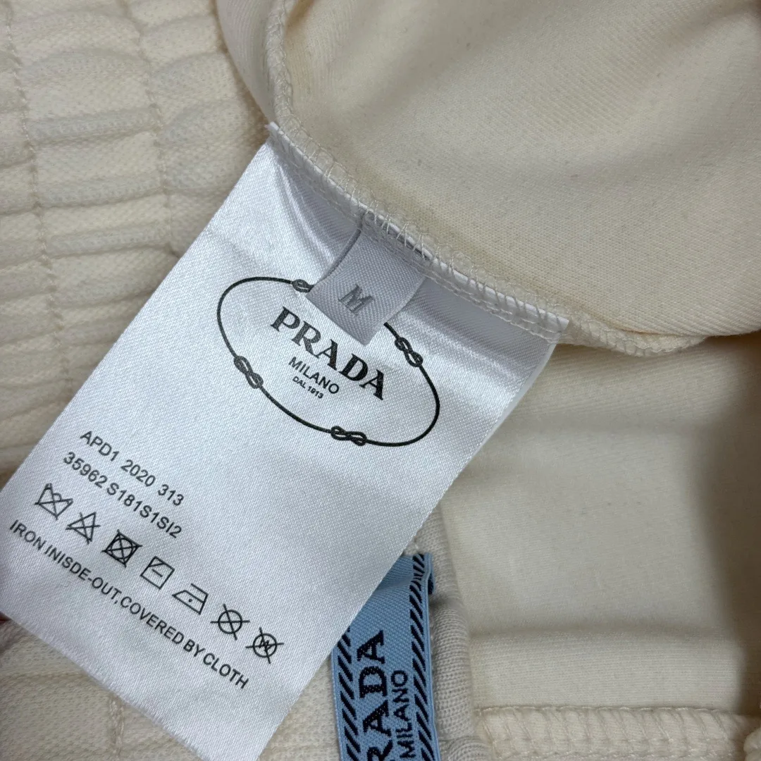 Шорты Женские Prada 11885577