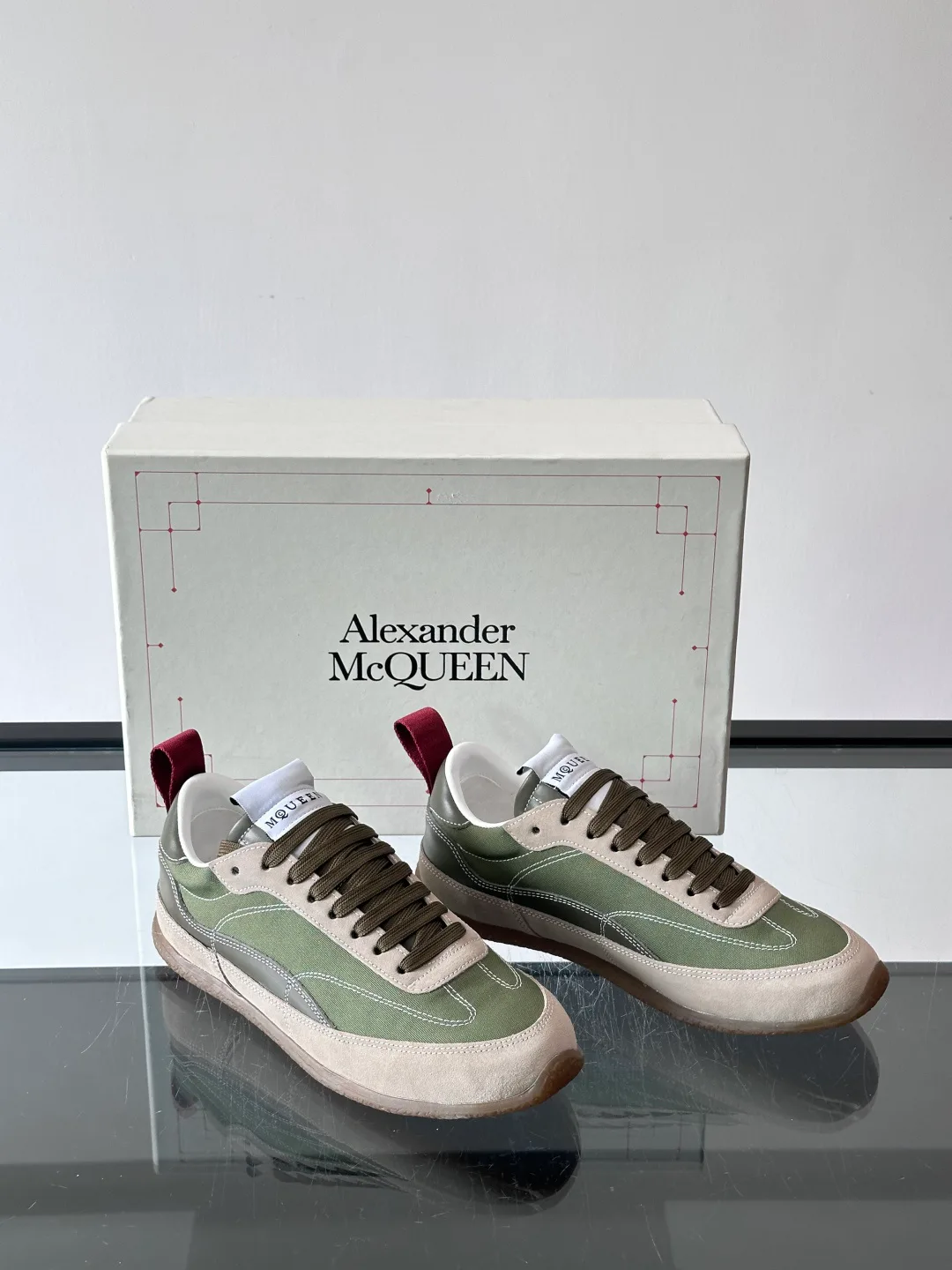 Кроссовки Женские Alexander Mcqueen 11228435