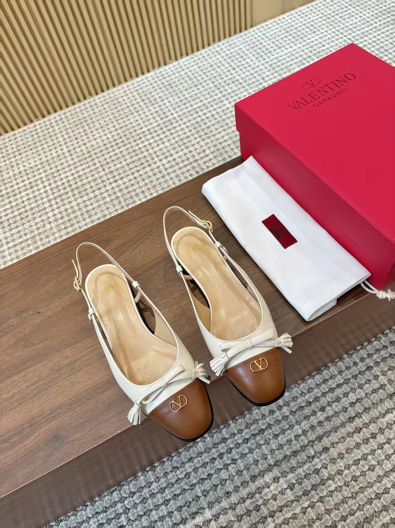 Босоножки Женские Valentino 11490633