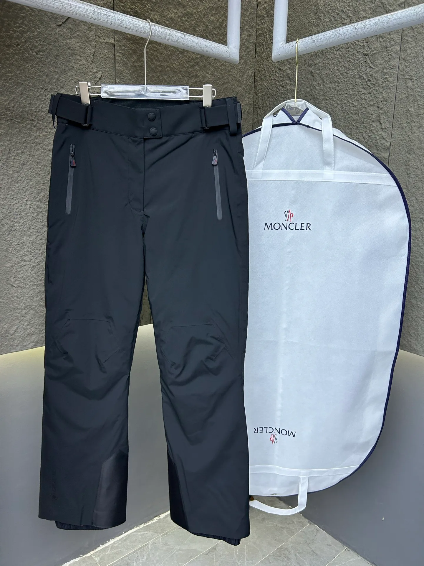 Брюки Женские Moncler 170443