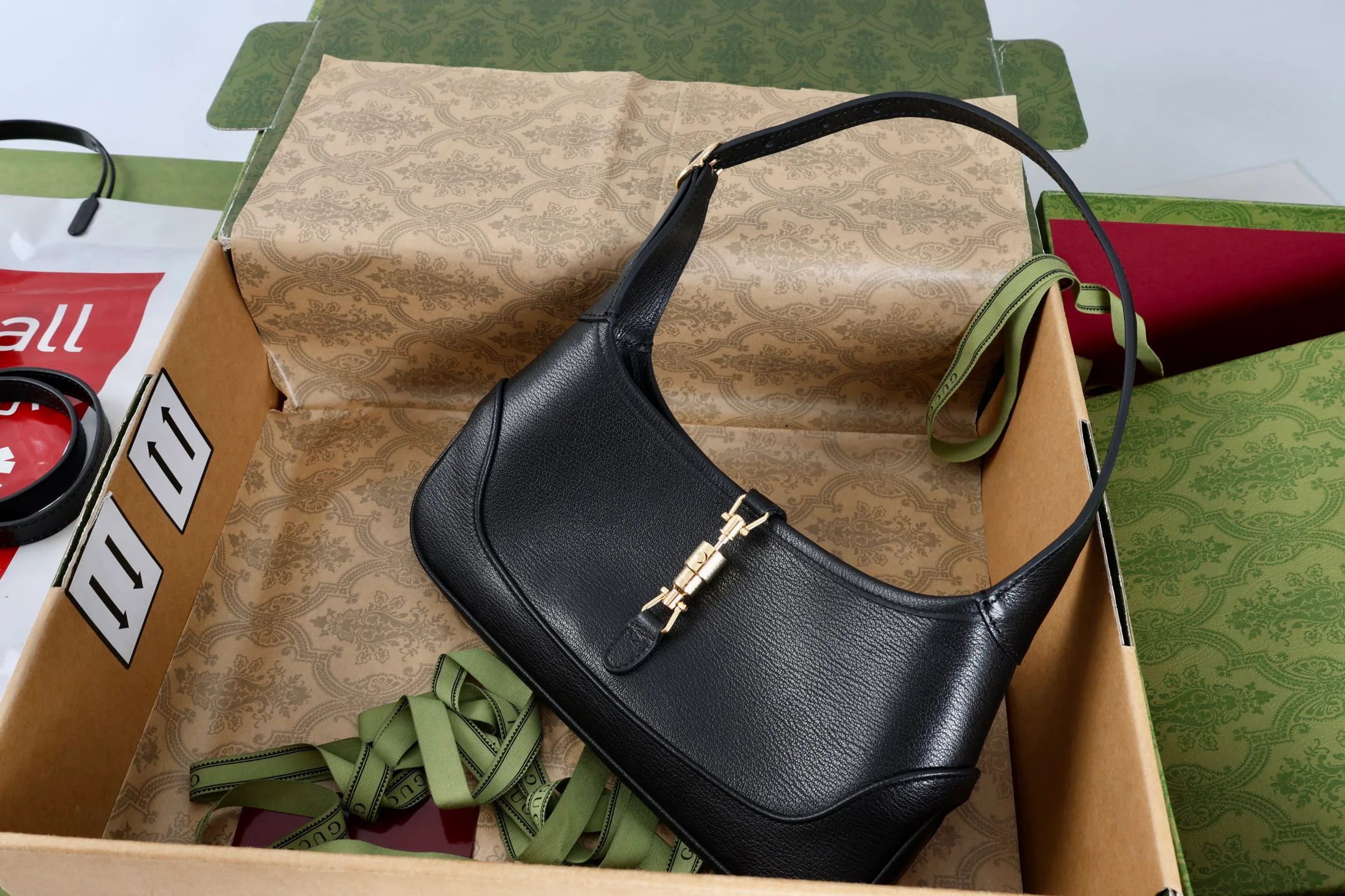 Классические Сумки Женские Gucci 11508423