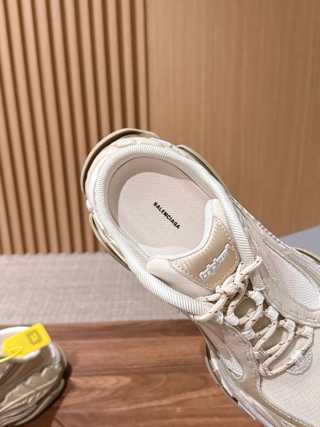 Кроссовки Женские Balenciaga 19780199