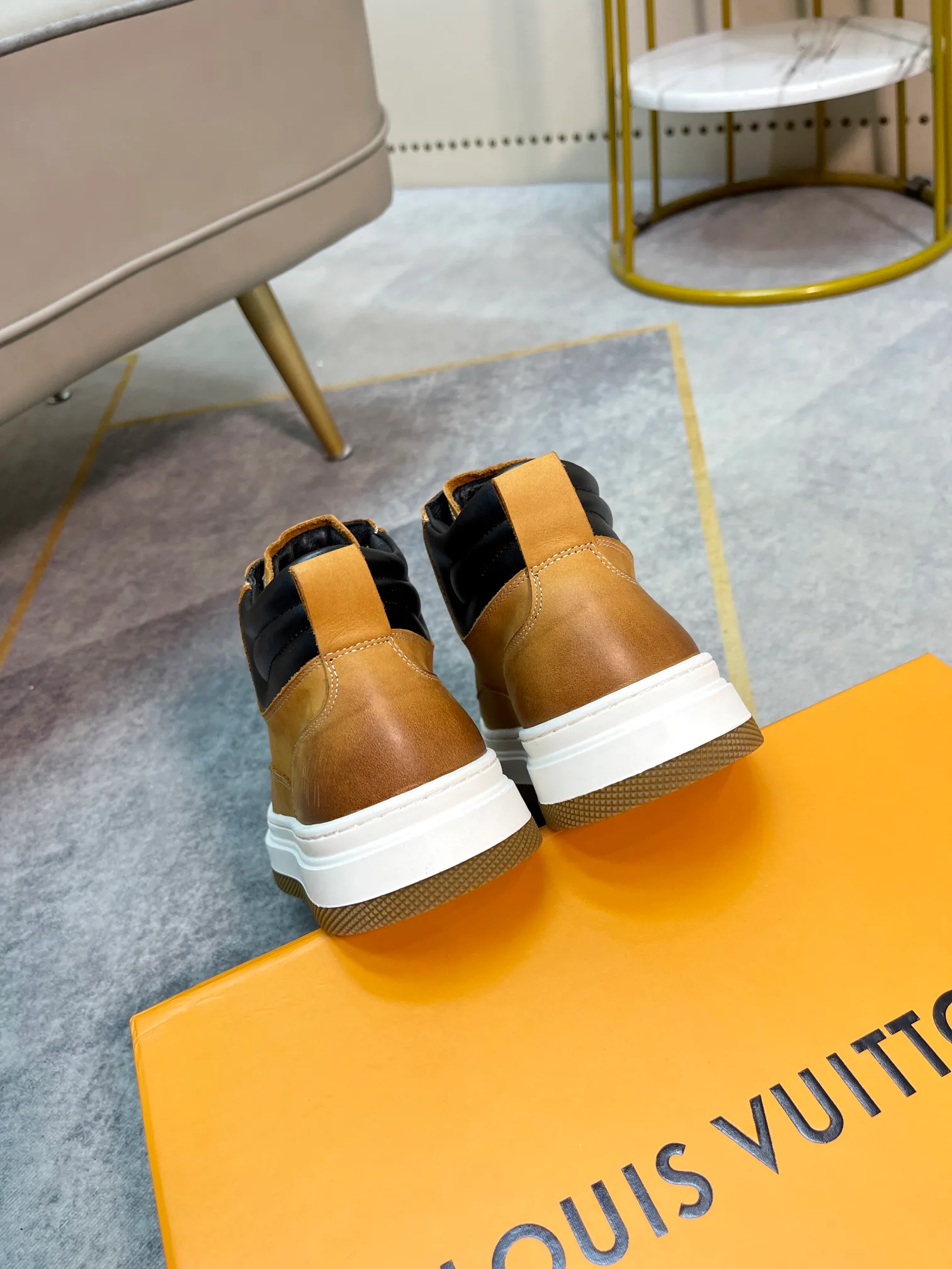 Кроссовки Мужские Louis Vuitton 1862031