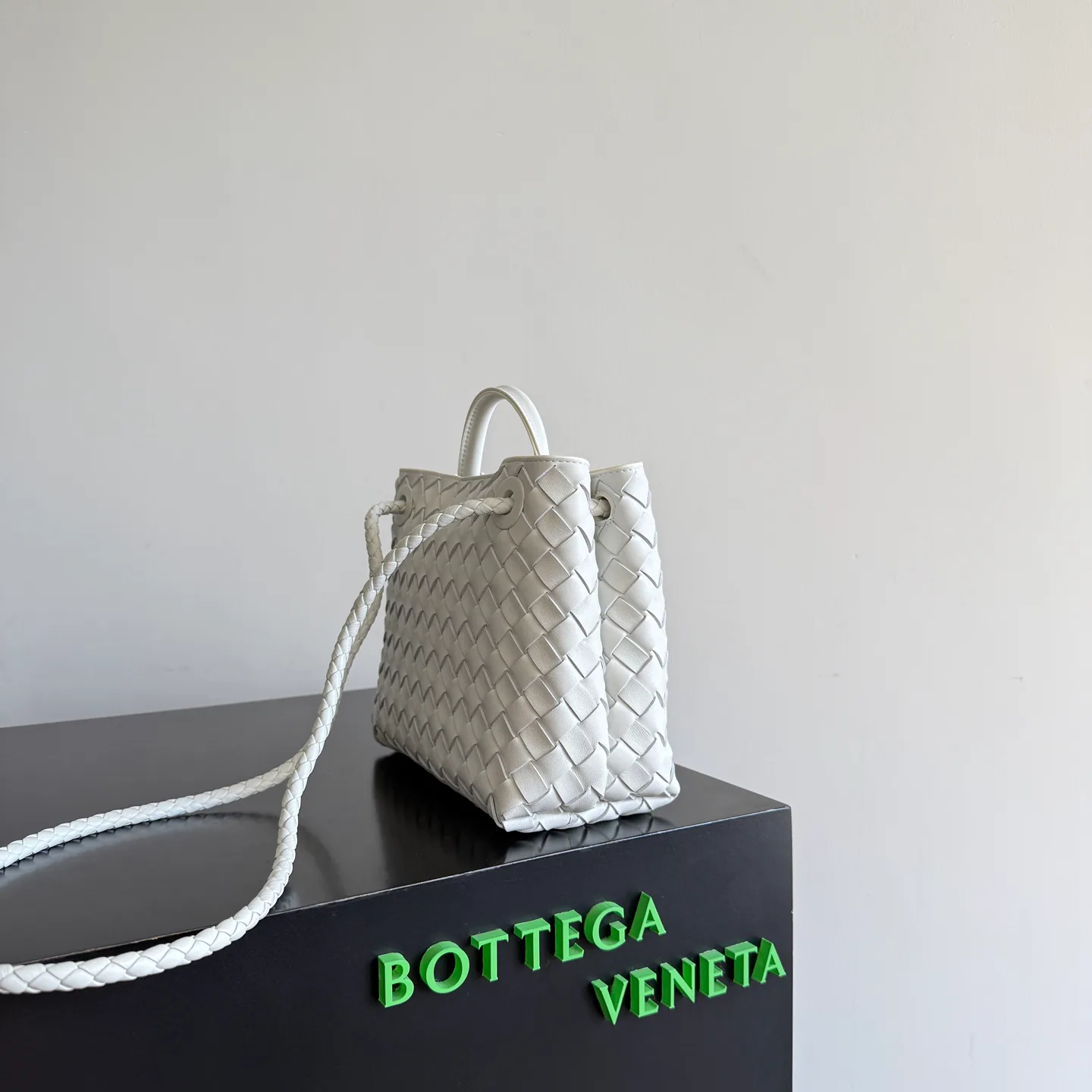 Классические Сумки Женские Bottega Veneta 18004854