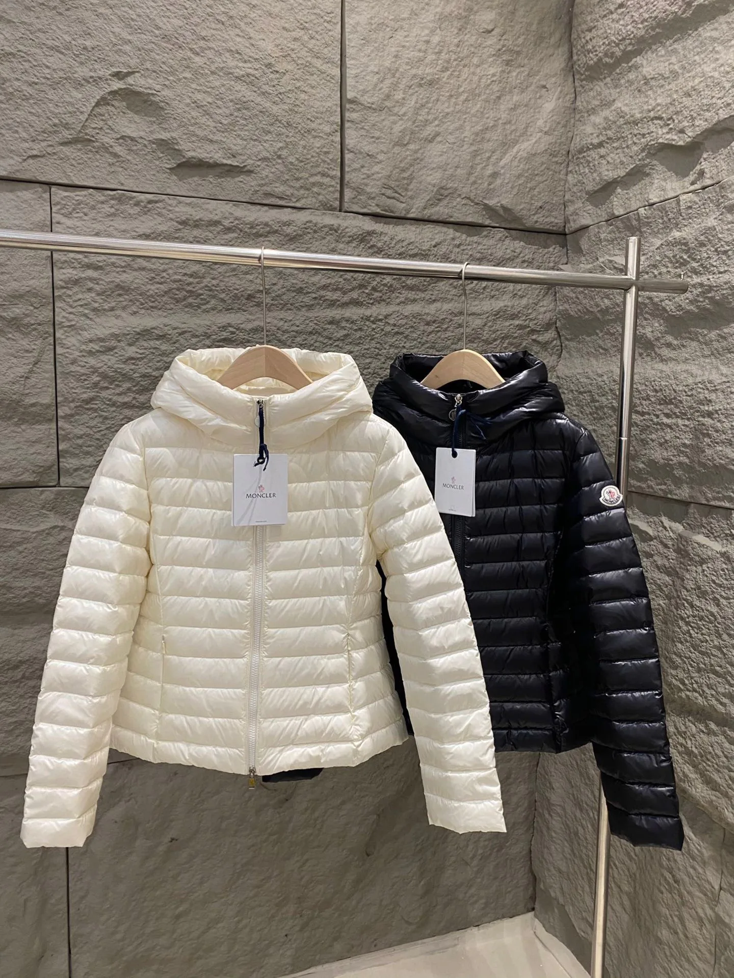 Куртки И Пуховики Женские Moncler 17964338
