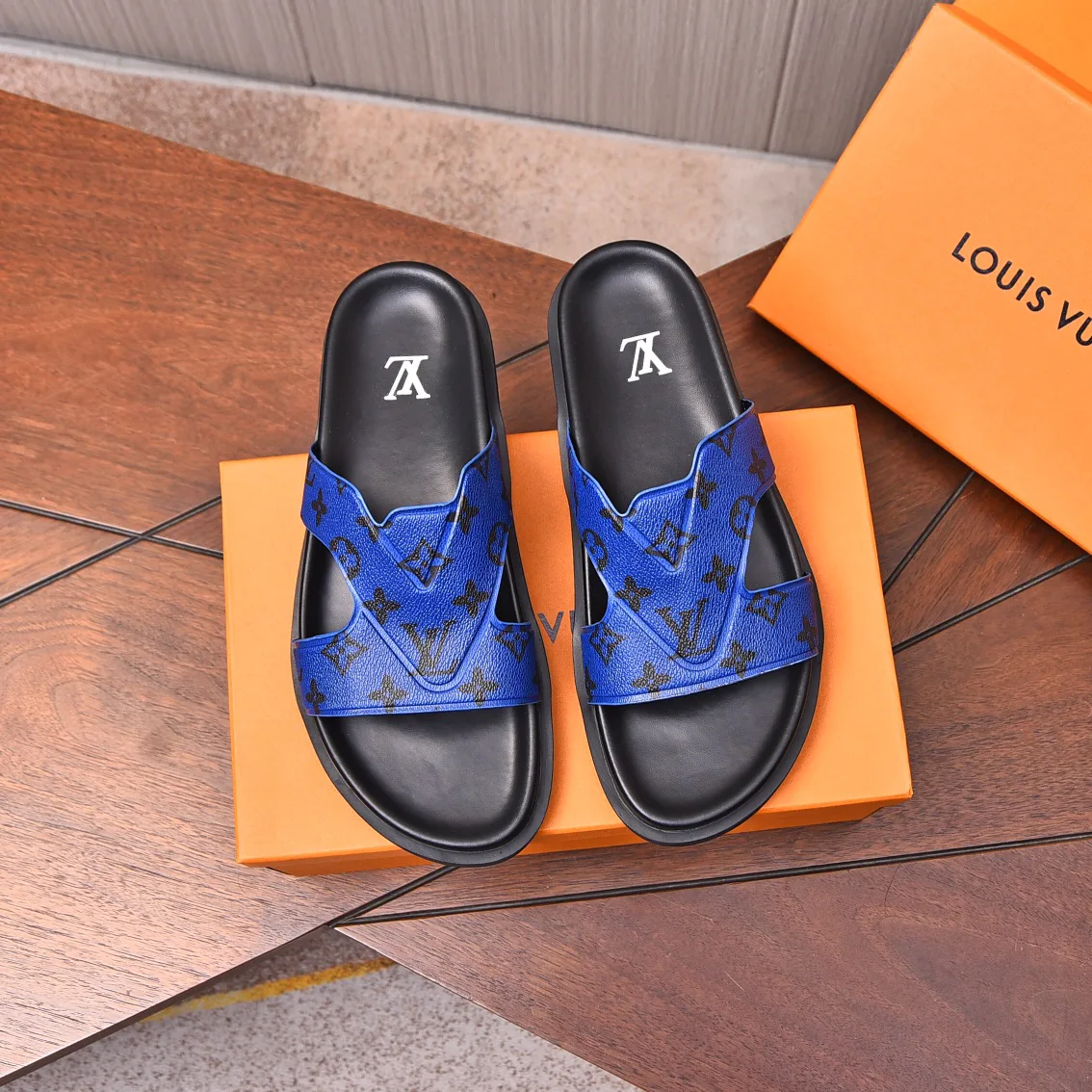 Шлепанцы Мужские Louis Vuitton 1997593
