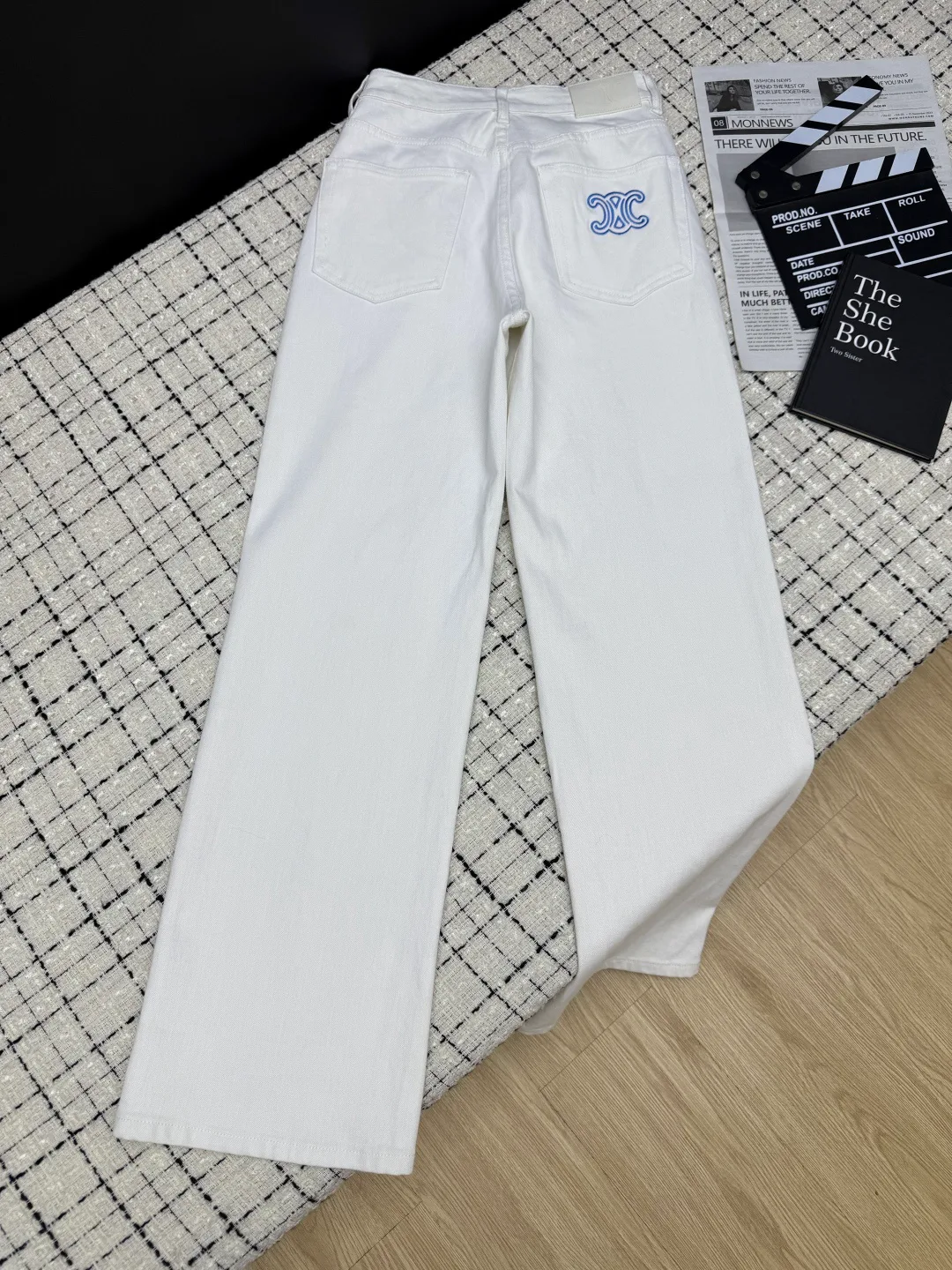 Джинсы Женские Celine 19134178