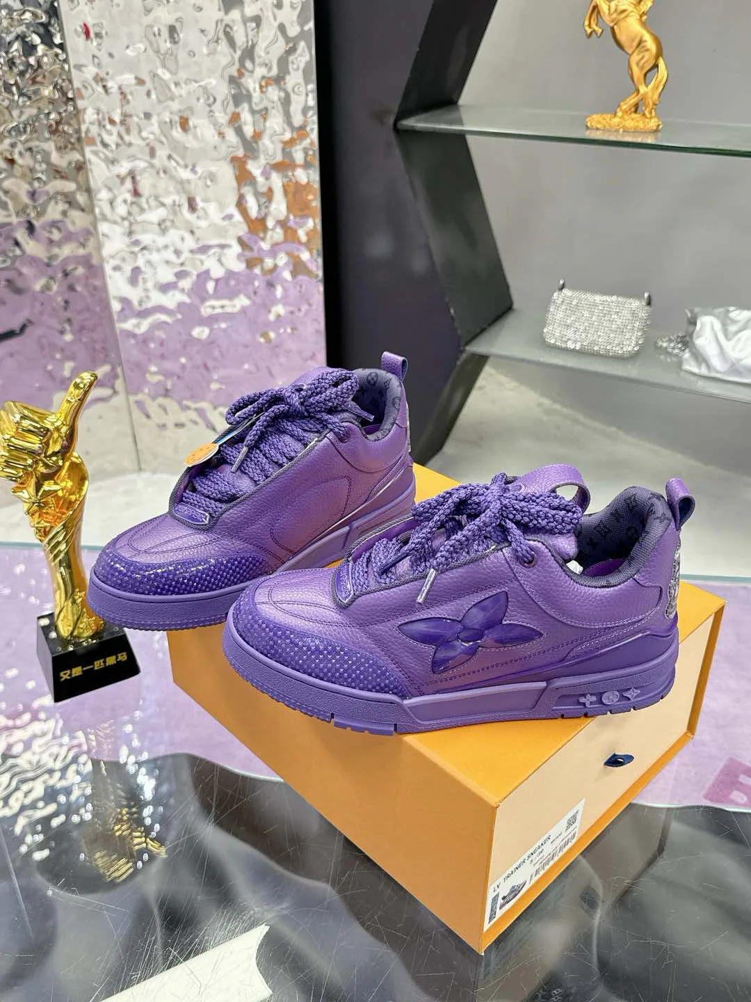 Кроссовки Женские Louis Vuitton 2652614