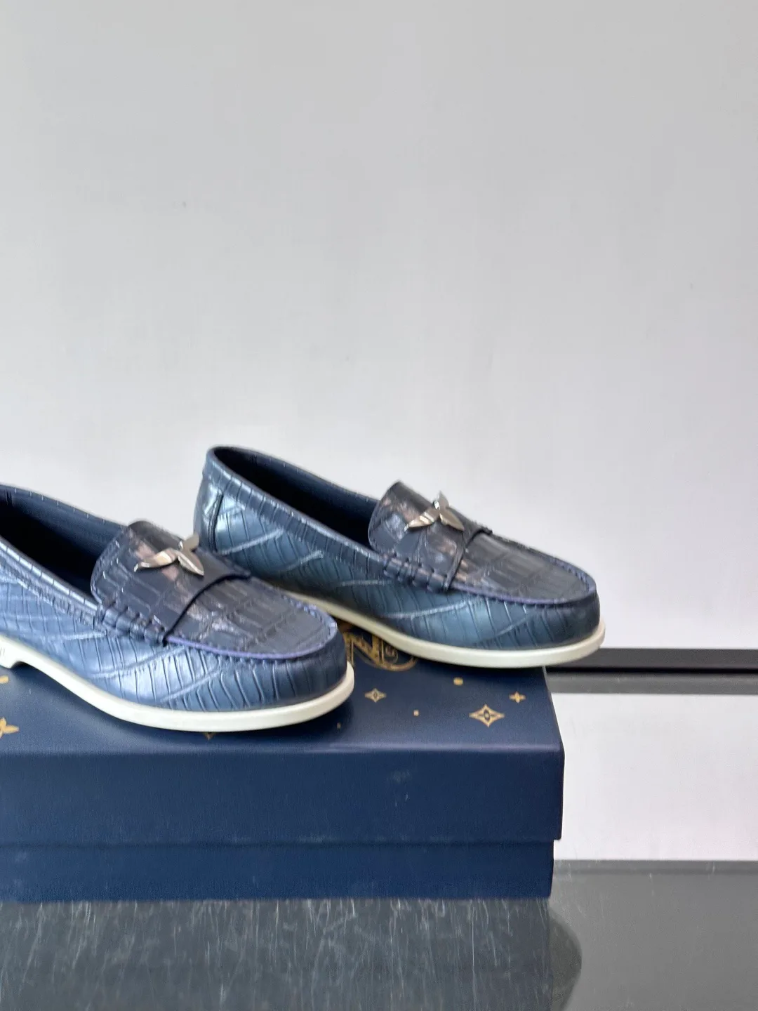 Лоферы И Туфли Мужские Louis Vuitton 18118559