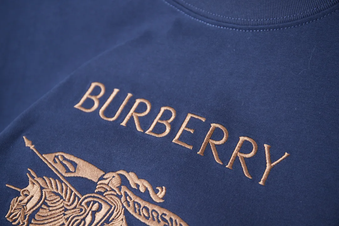 Футболки Женские Burberry 10937907