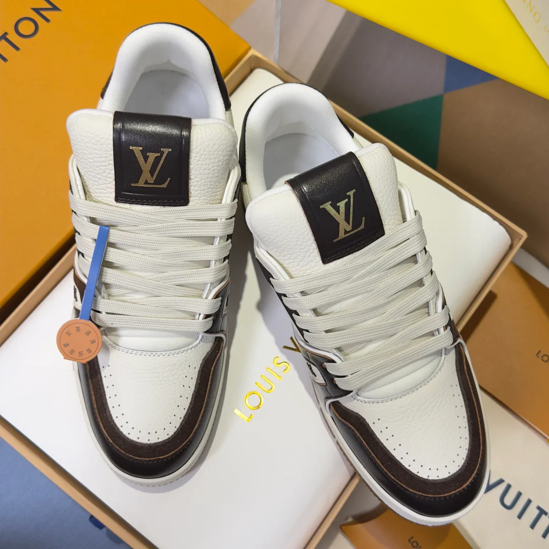 Кроссовки Женские Louis Vuitton 11852667