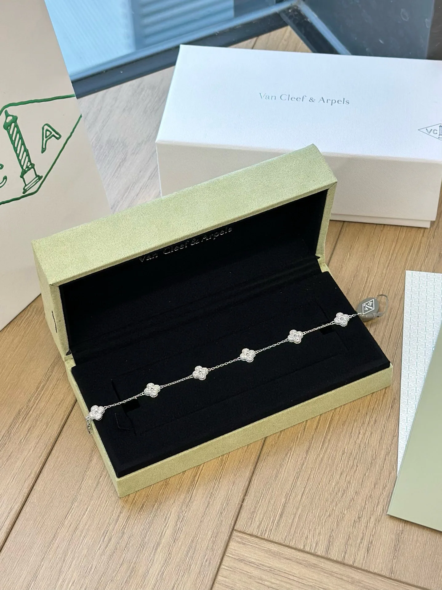 Бижутерия Van Cleef & Arpels 1855657