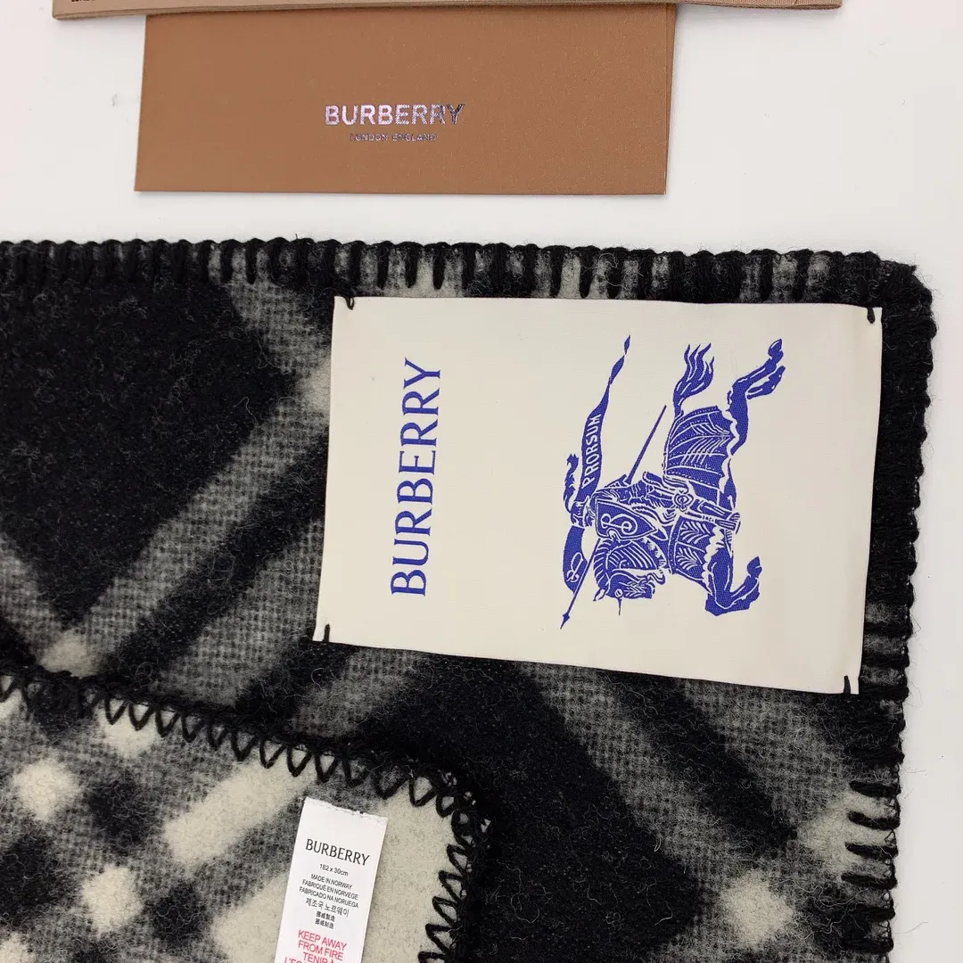 Шарфы Burberry 5021416