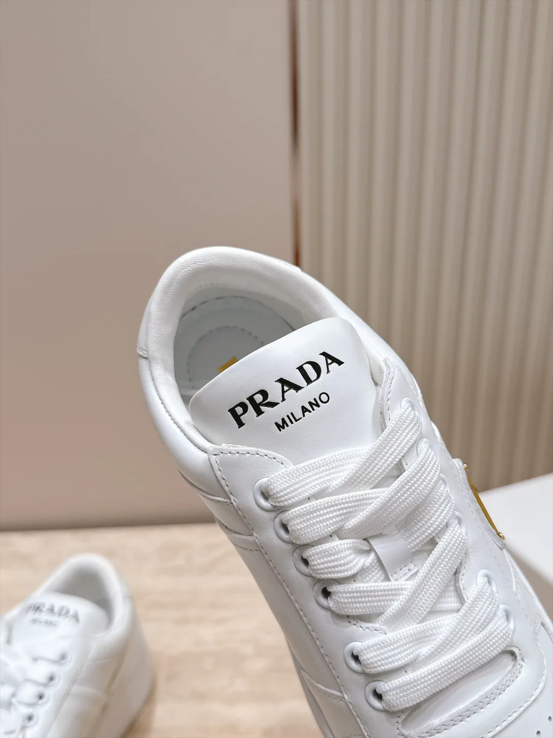 Кроссовки Женские Prada 18461648