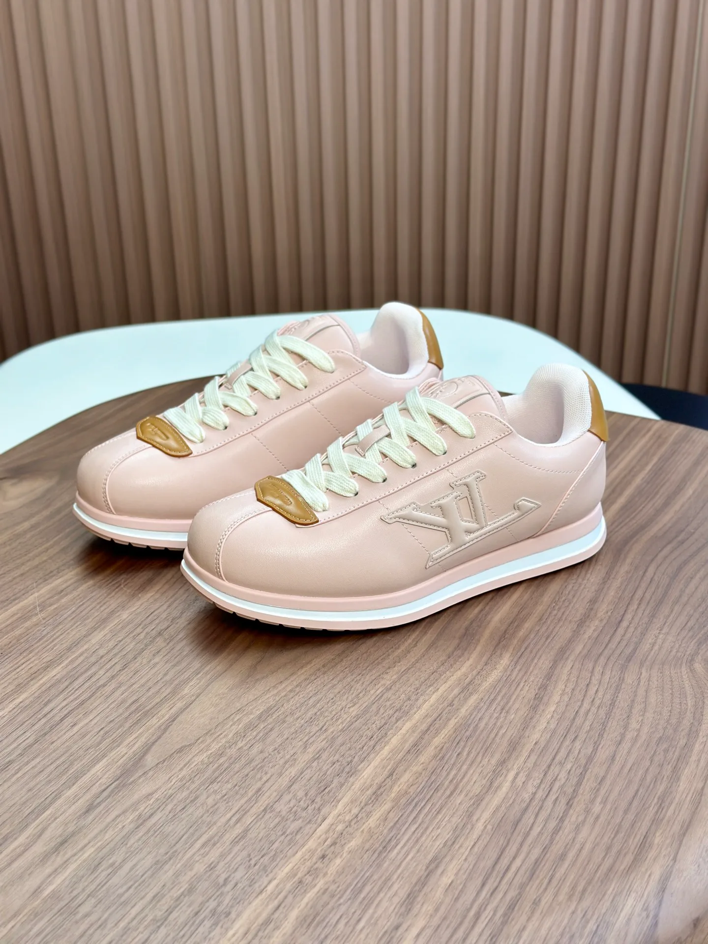 Кроссовки Мужские Louis Vuitton 10399518