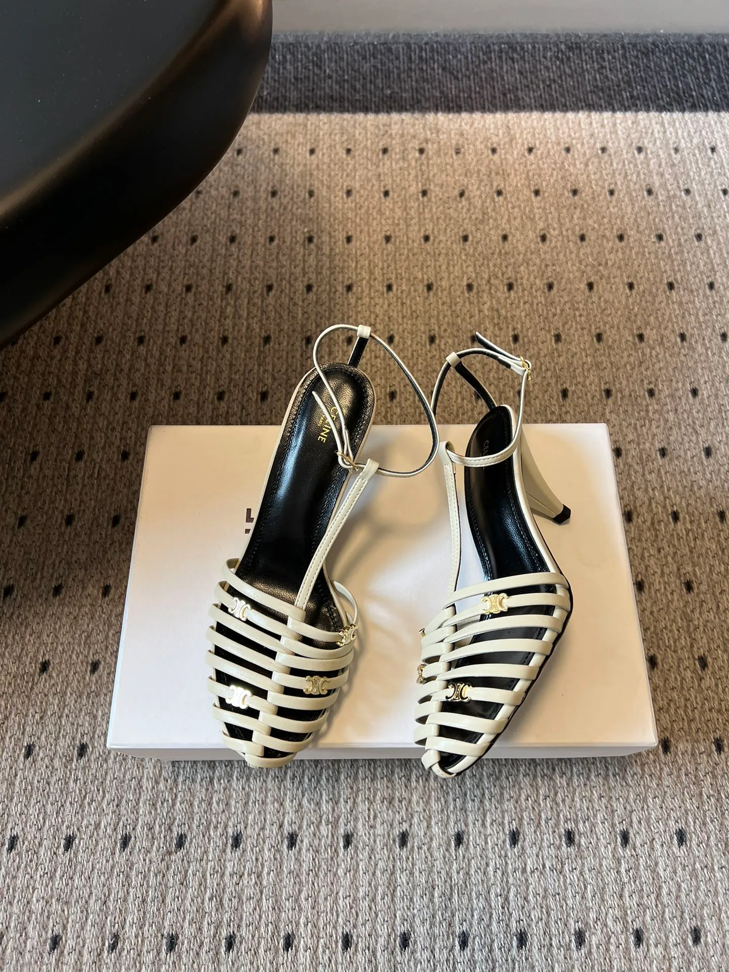 Босоножки Женские Celine 12762611