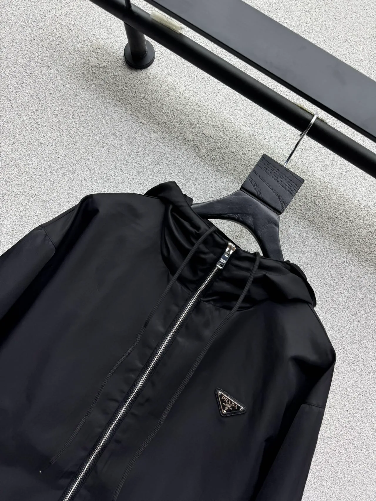 Куртки И Пуховики Женские Prada 18952916