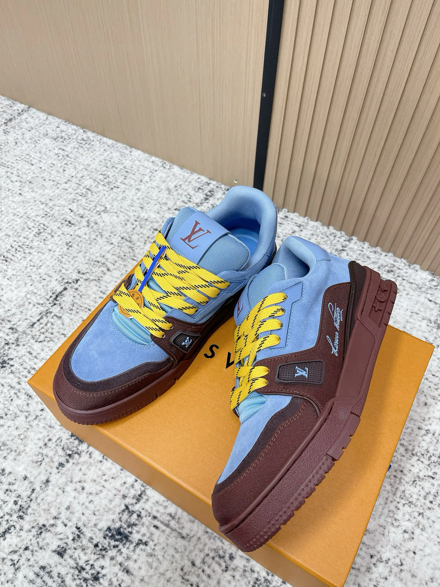 Кроссовки Женские Louis Vuitton 1053842