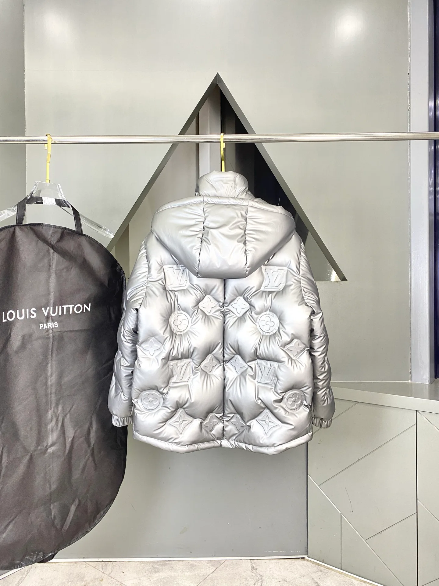 Куртки И Пуховики Мужские Louis Vuitton 375424