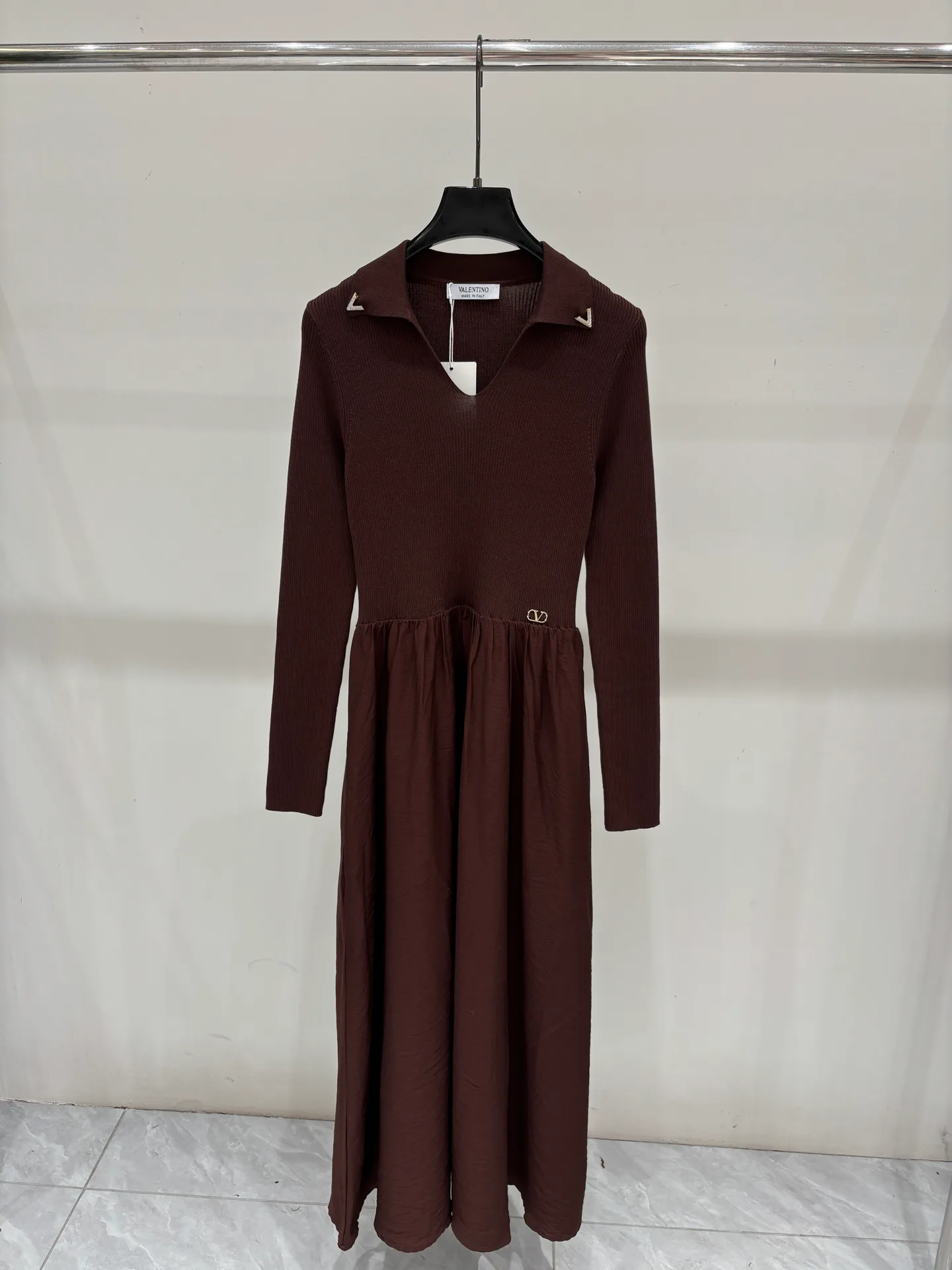 Платья Женские Valentino 18999795