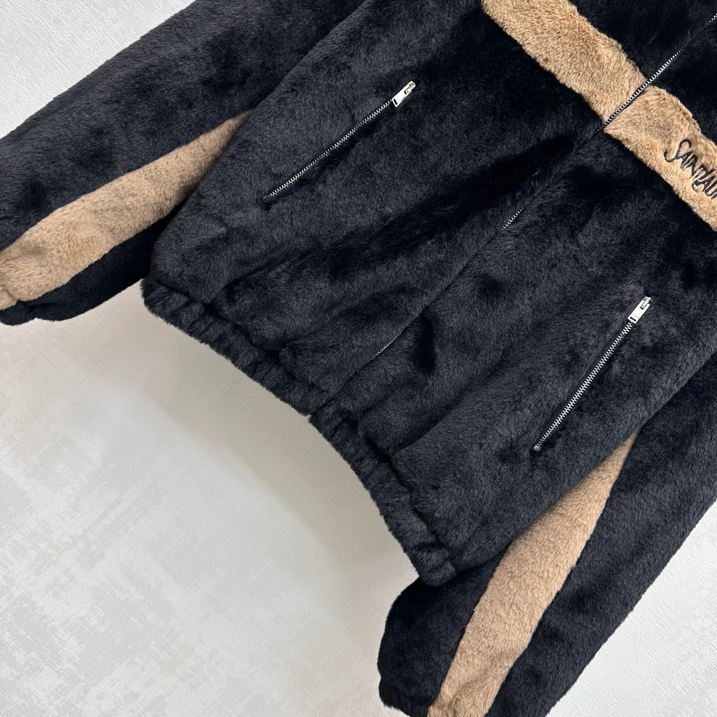 Куртки И Пуховики Женские Saint Laurent 18579381