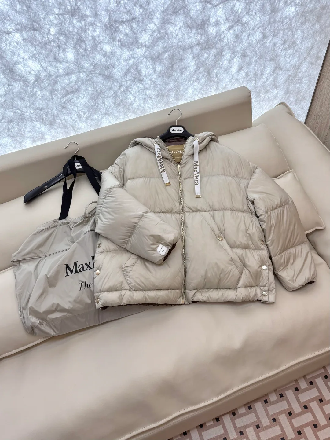 Куртки И Пуховики Женские Max Mara 18983595