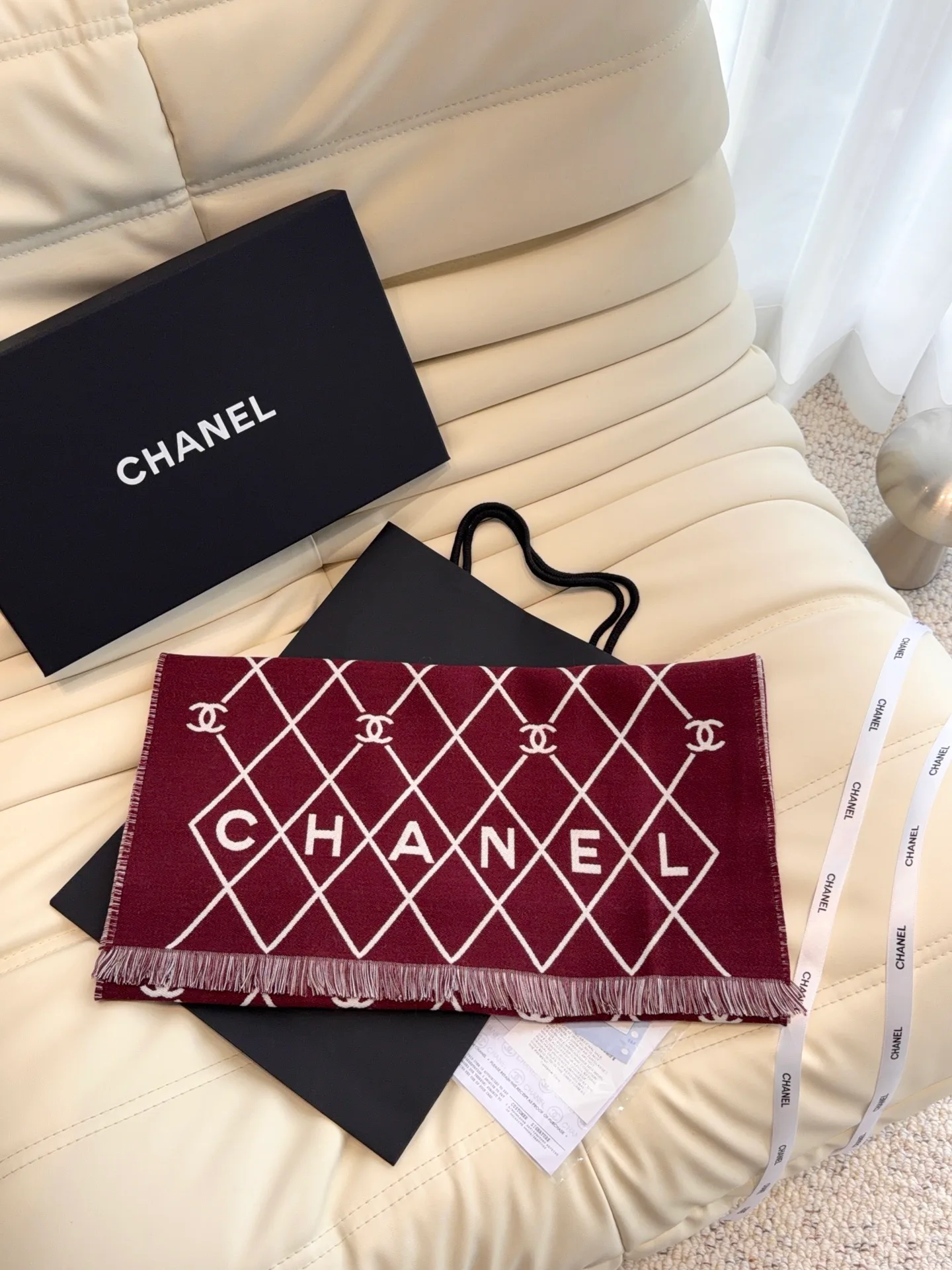Шарфы Chanel 18675803