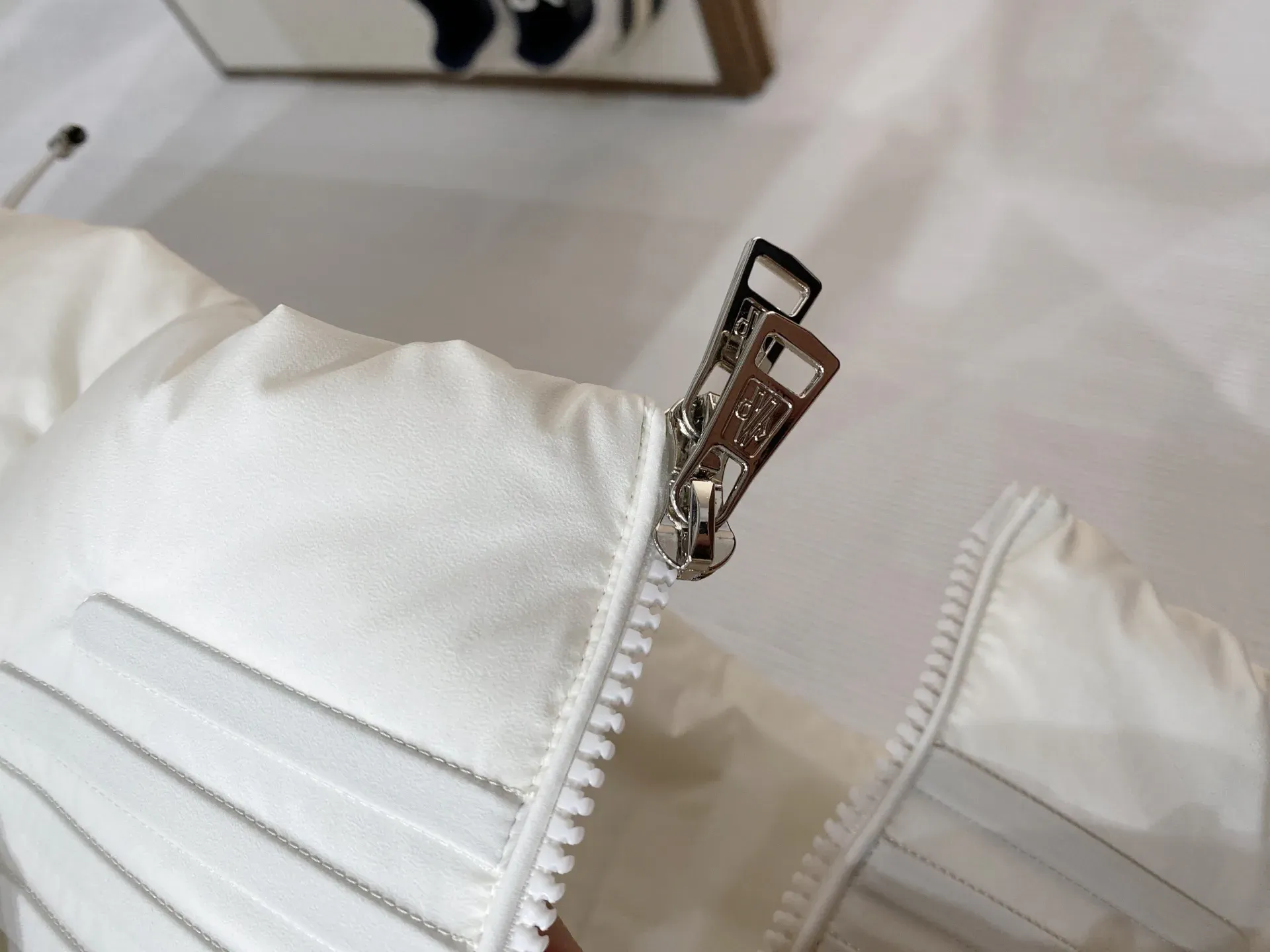 Куртки И Пуховики Мужские Moncler 1309601