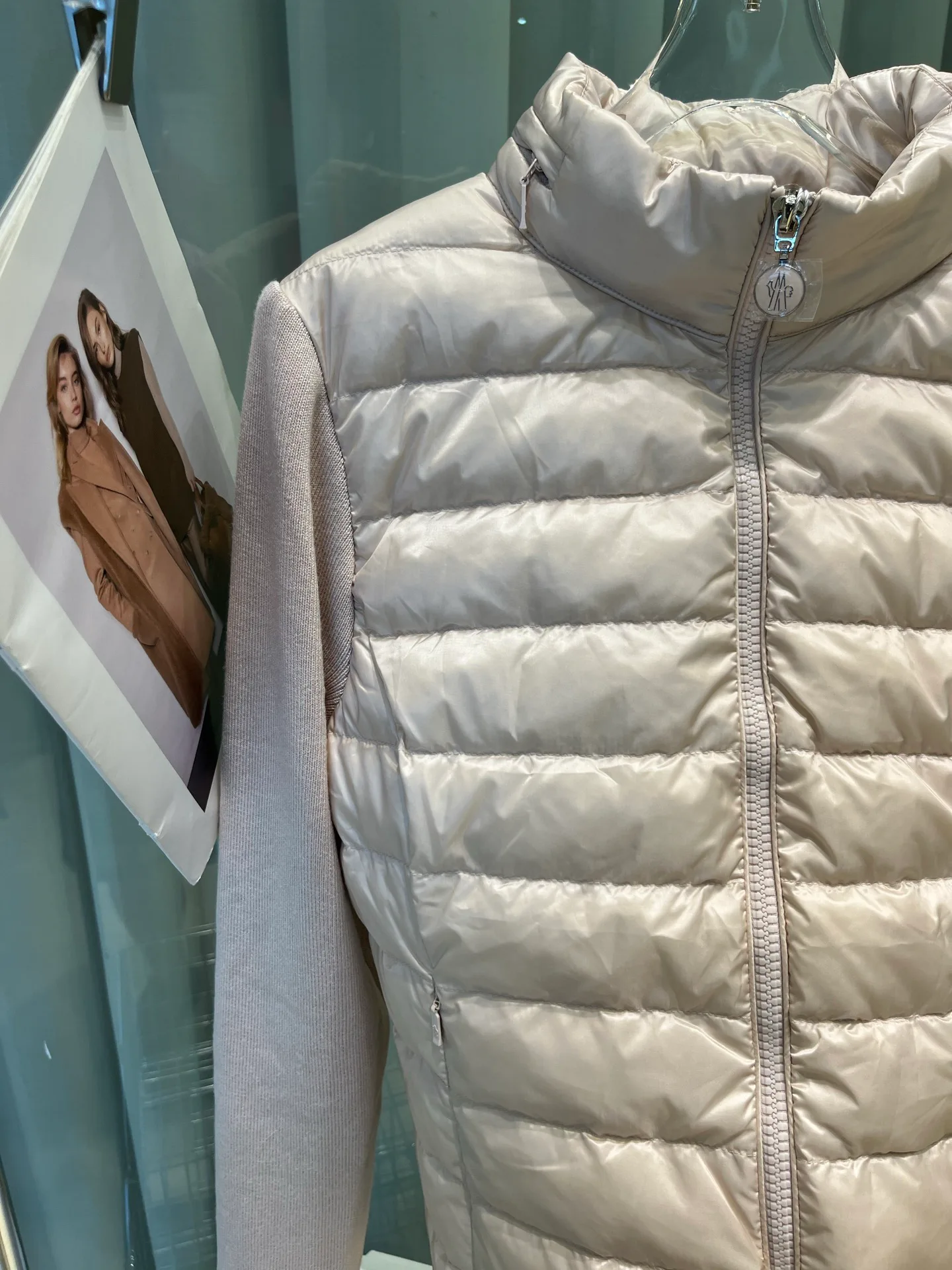 Куртки И Пуховики Женские Moncler 18204179