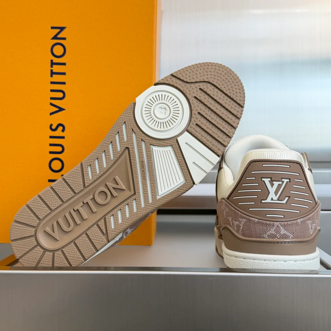 Кроссовки Женские Louis Vuitton 4304582