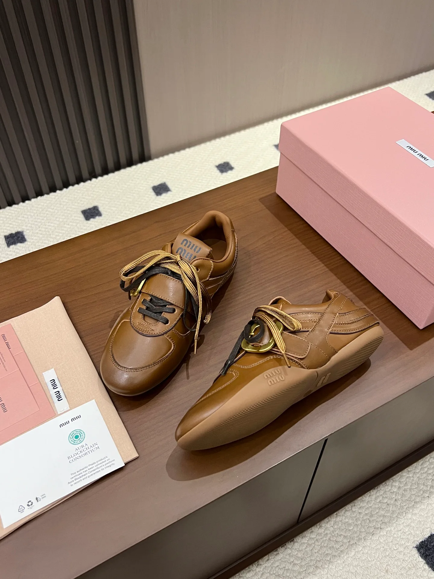 Кроссовки Женские Miu Miu 17968594