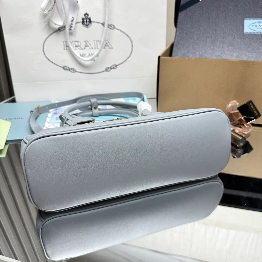 Классические Сумки Женские Prada 9872265