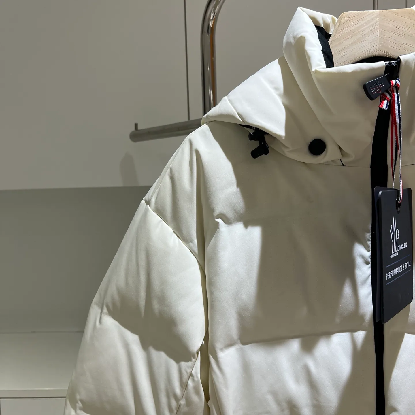 Куртки И Пуховики Женские Moncler 18180078
