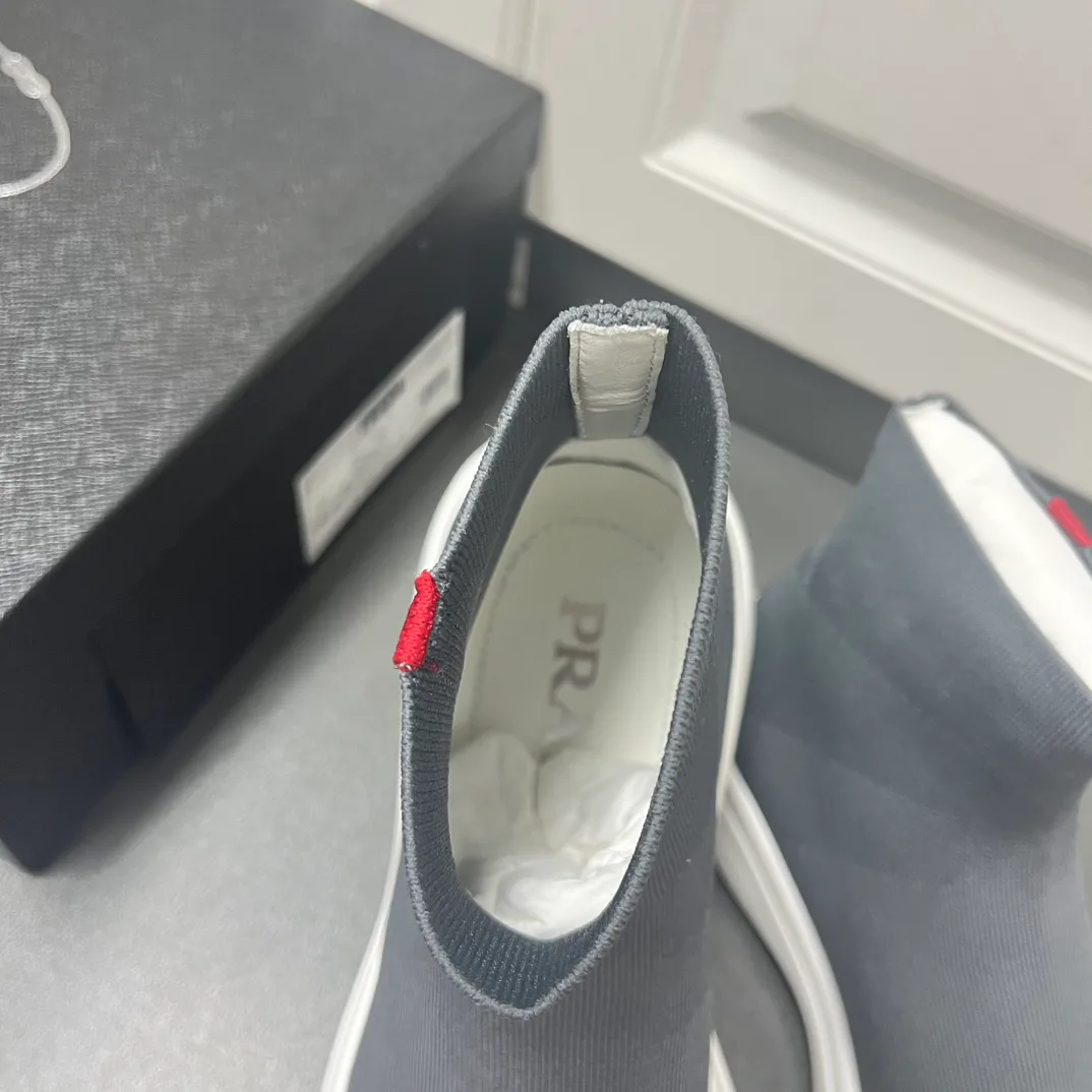 Кроссовки Мужские Prada 166271