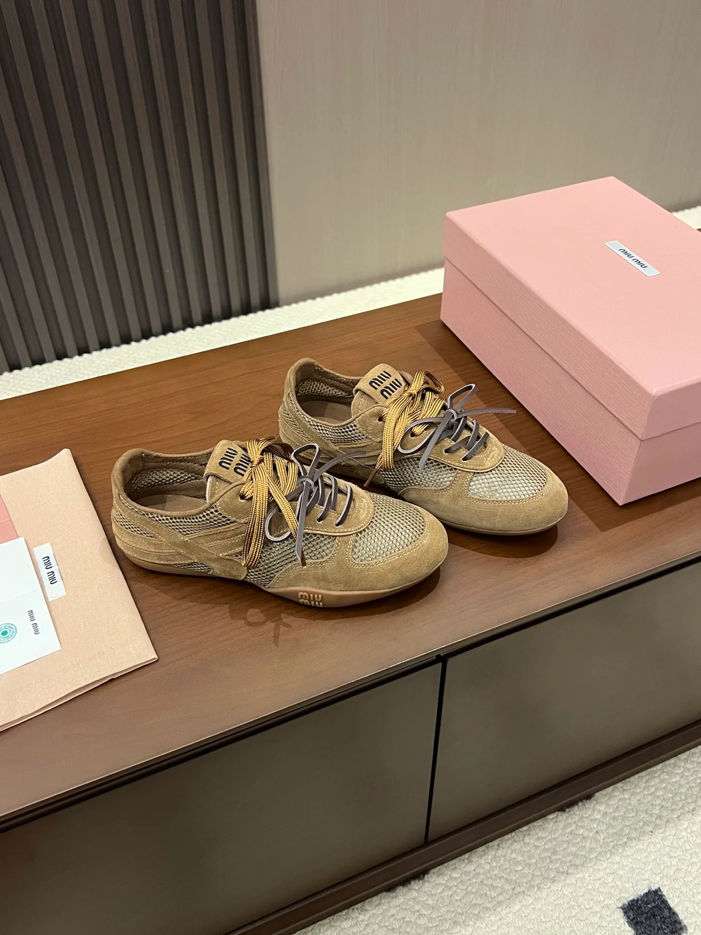 Кроссовки Женские Miu Miu 17968590