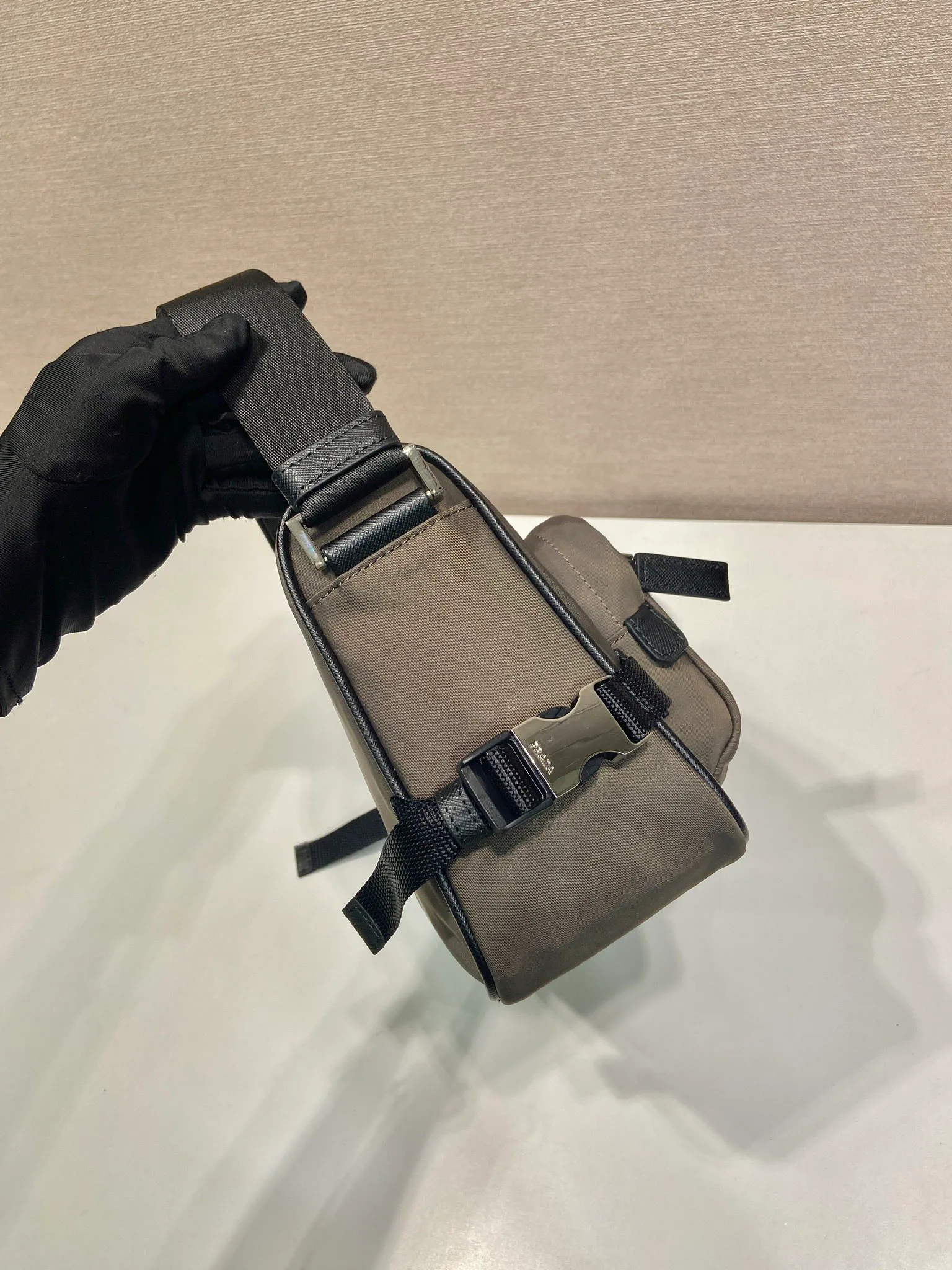 Сумки На Ремне Женские Prada 13346078