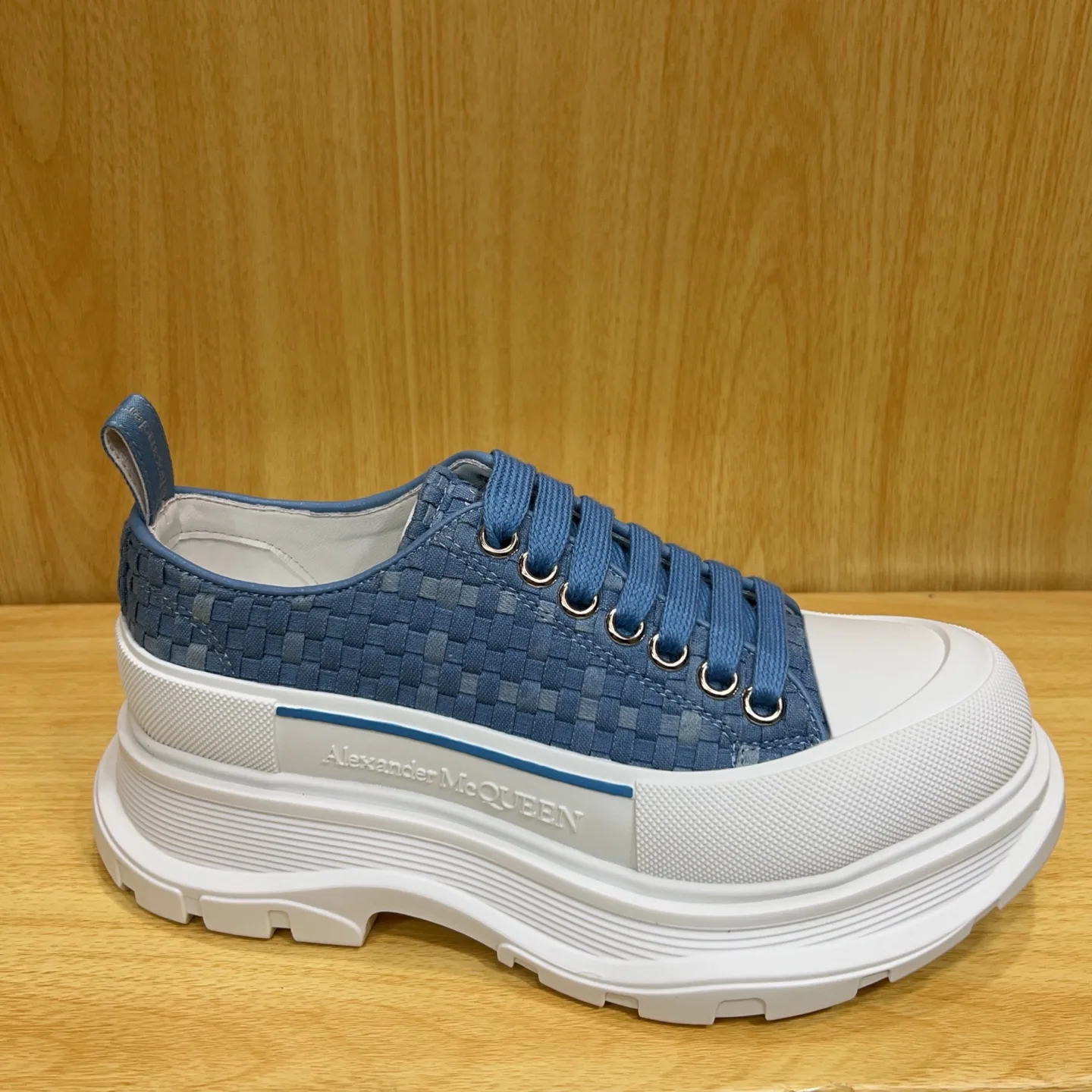 Кроссовки Женские Alexander Mcqueen 17545170