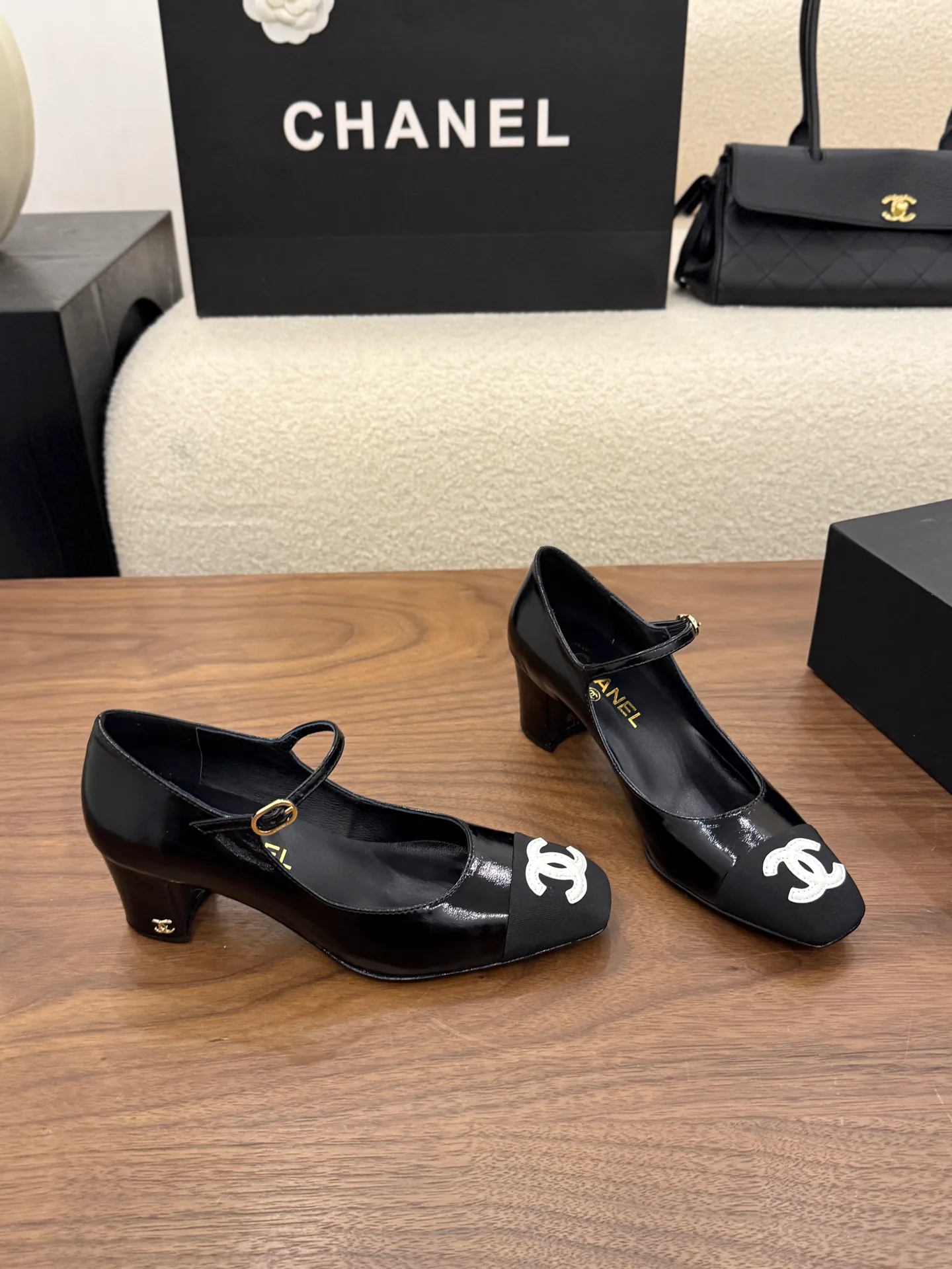 Туфли Женские Chanel 19583380