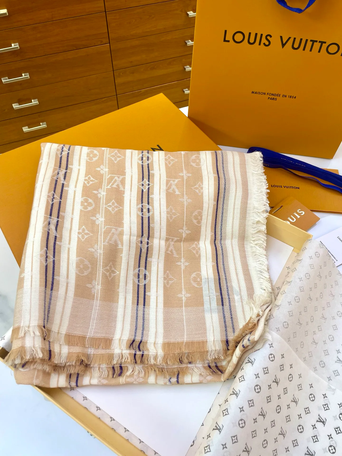 Шарфы Louis Vuitton 4874459